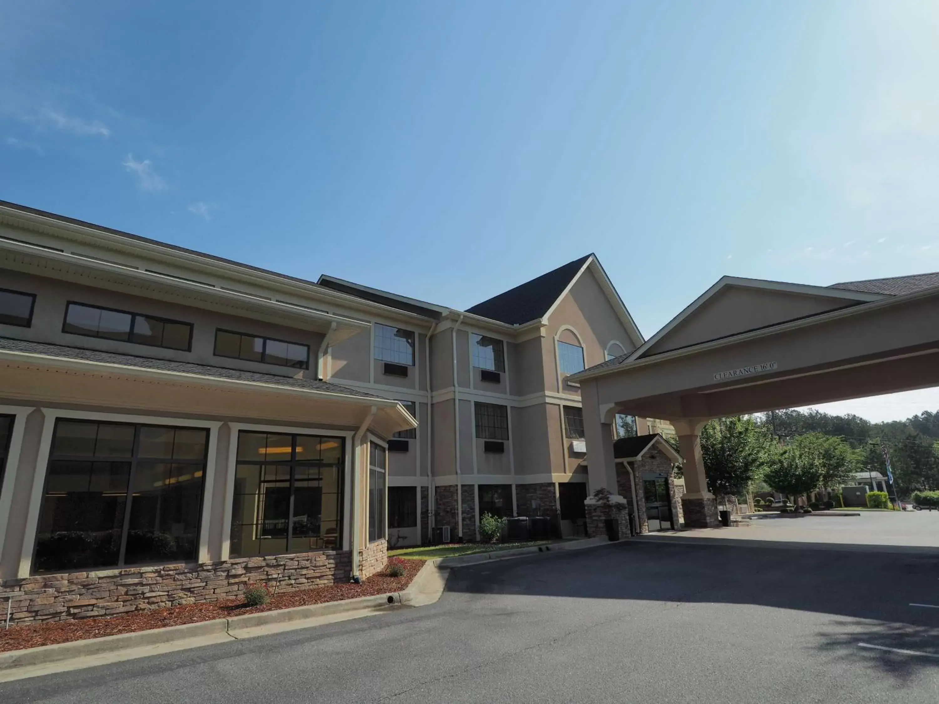 Property Building in Country Inn & Suites by Radisson, Canton, GA