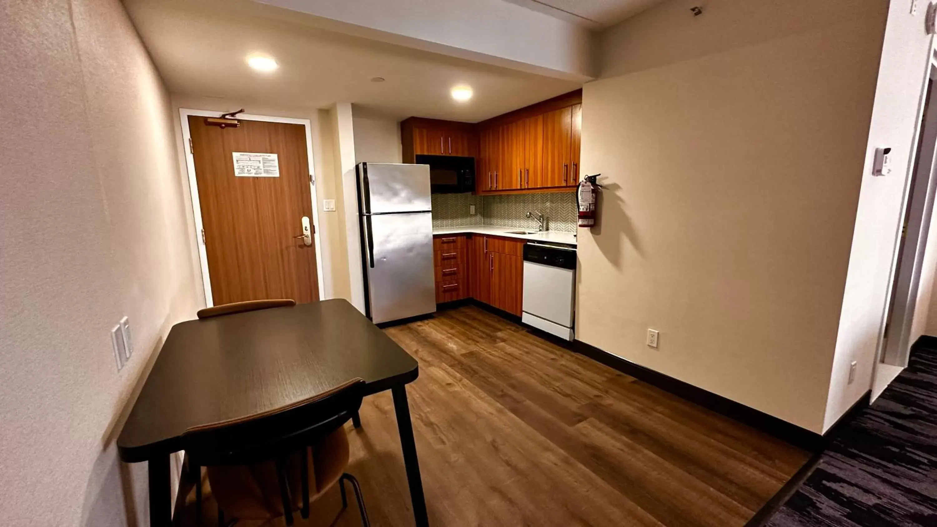 Kitchen or kitchenette, Kitchen/Kitchenette in Newmarket Hotel and Suites