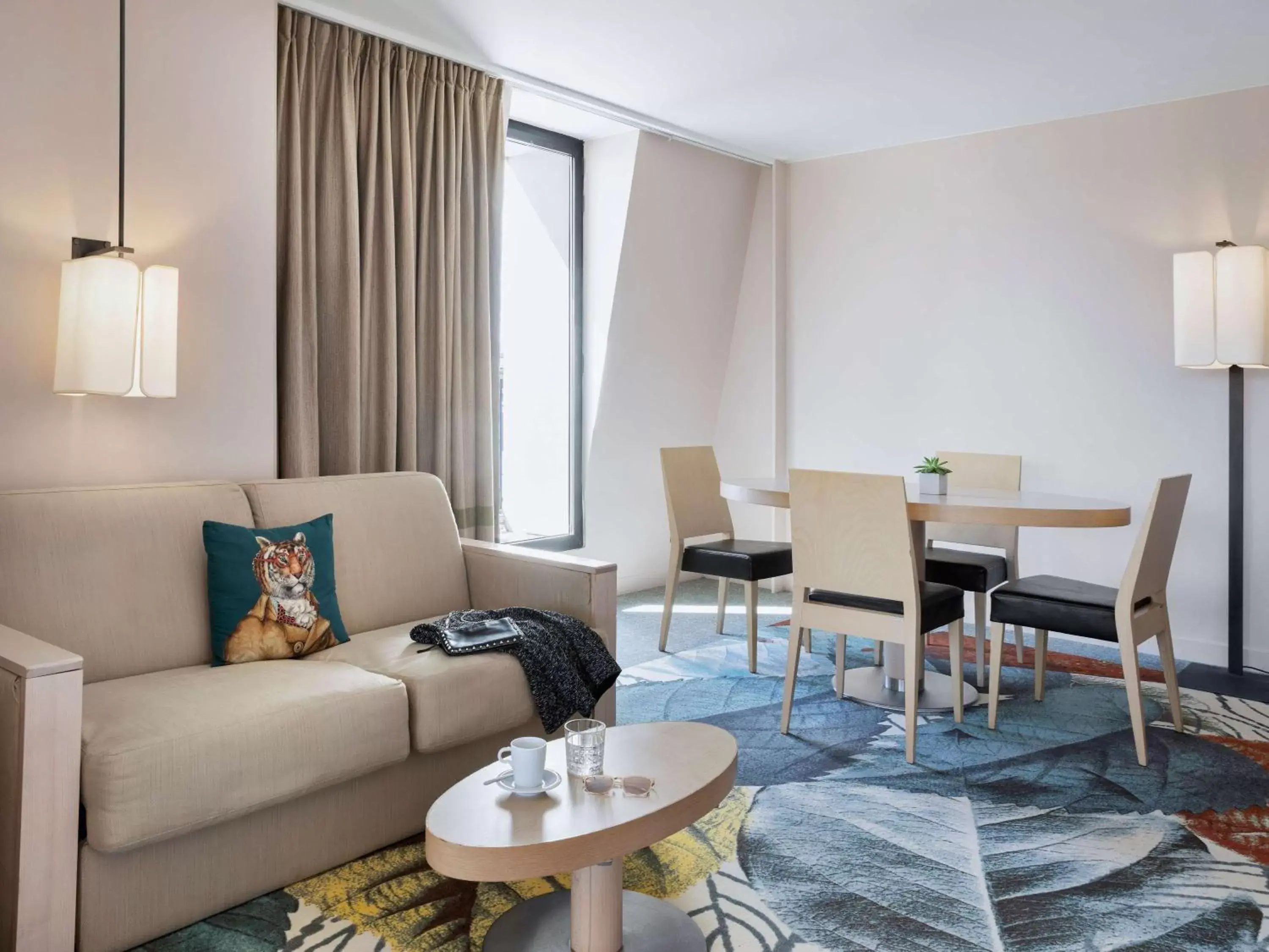 Bedroom, Seating Area in Mercure Amiens Cathédrale