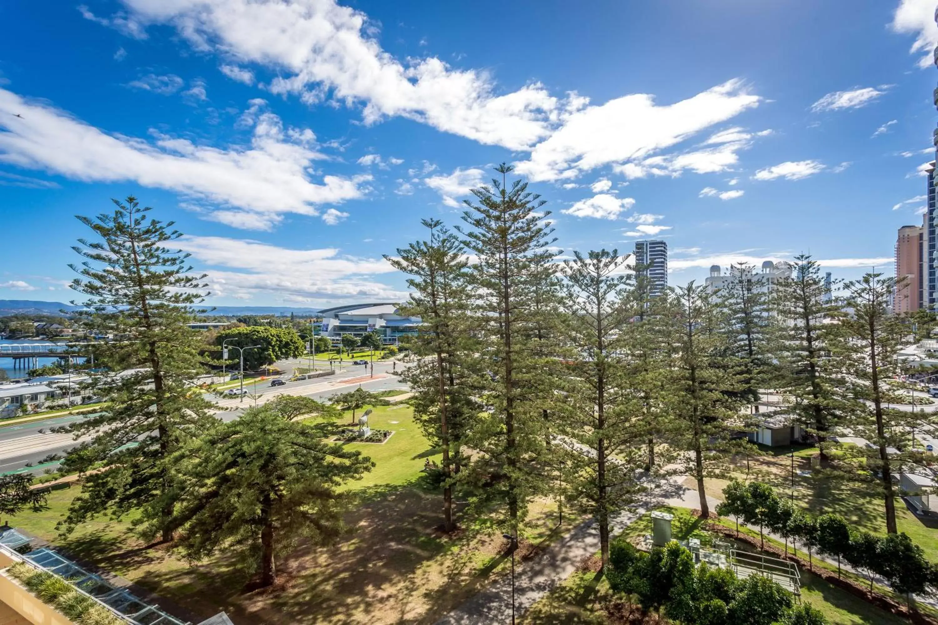 City view in Mantra Broadbeach on the Park