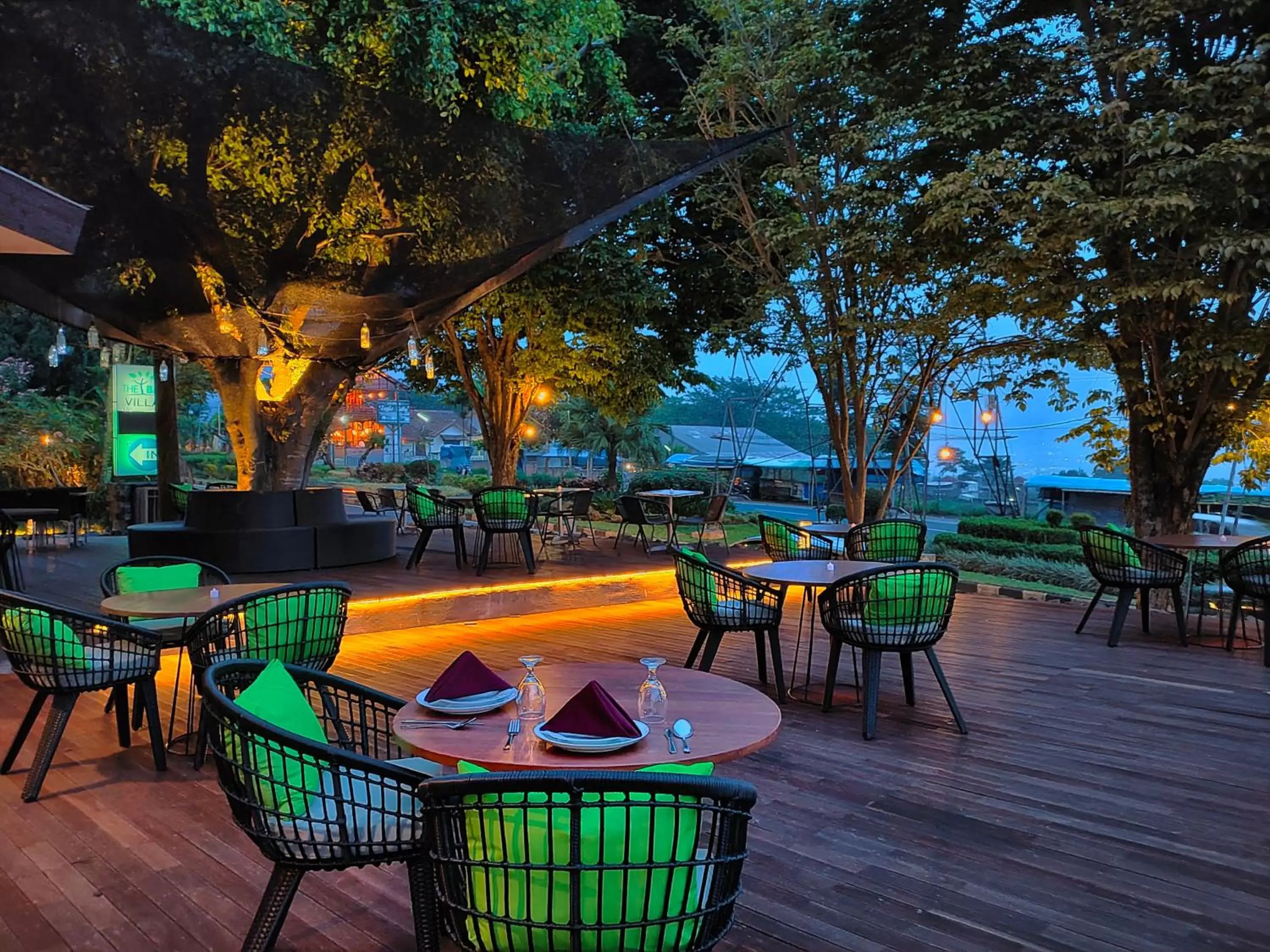 Restaurant/Places to Eat in The Batu Hotel & Villas