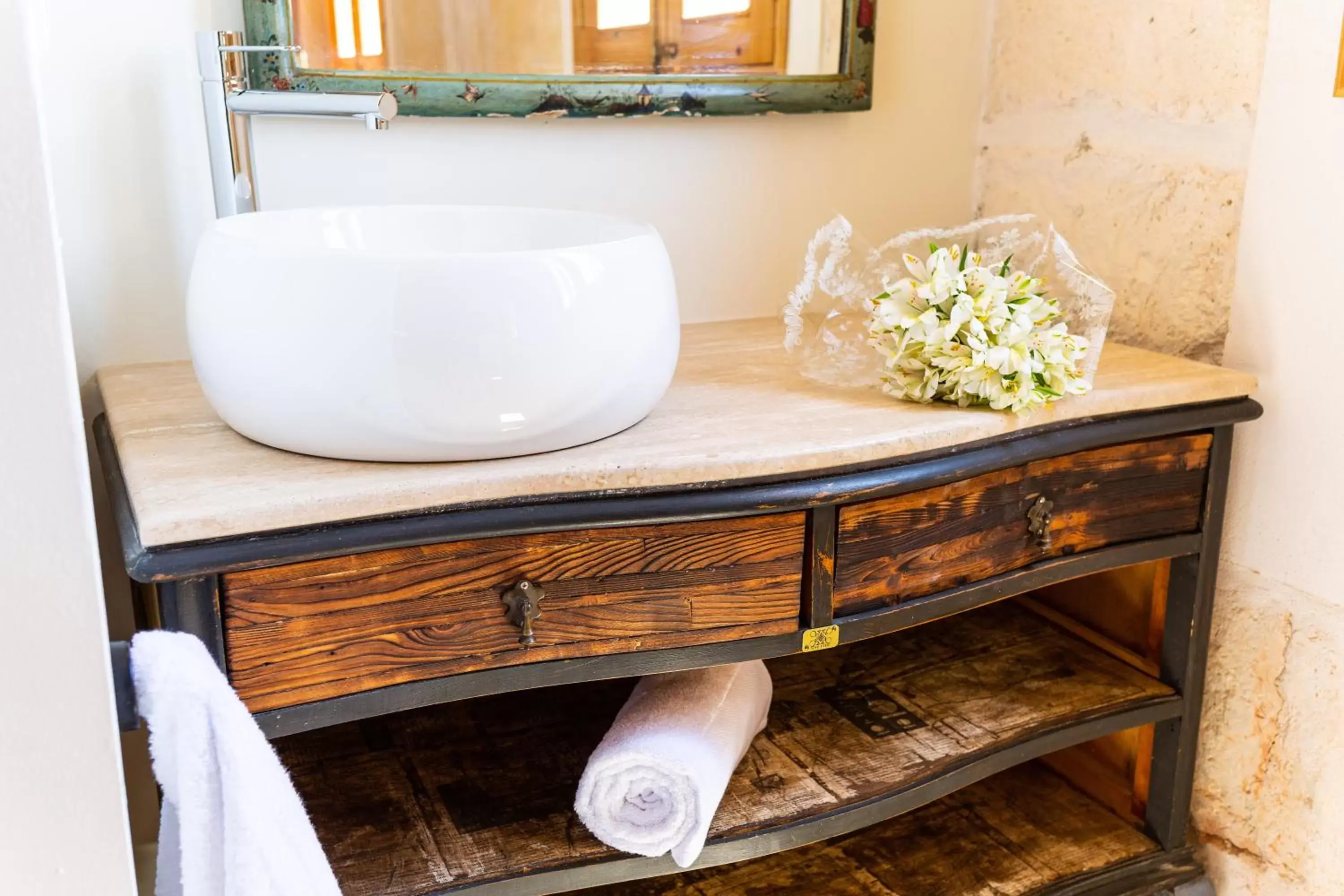 Toilet, Dining Area in Flor de Mandarina