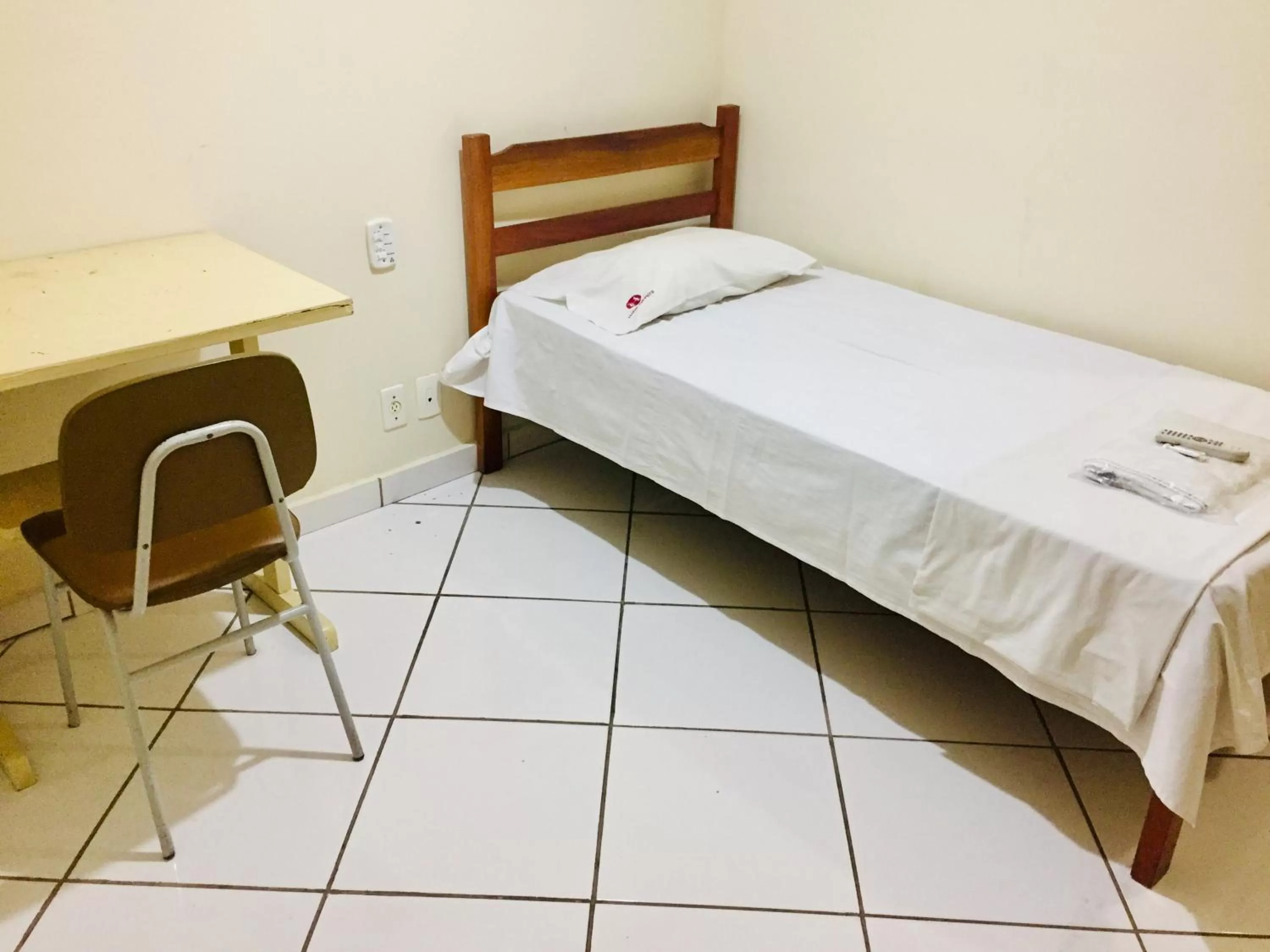 Bed in Hotel Oliveira