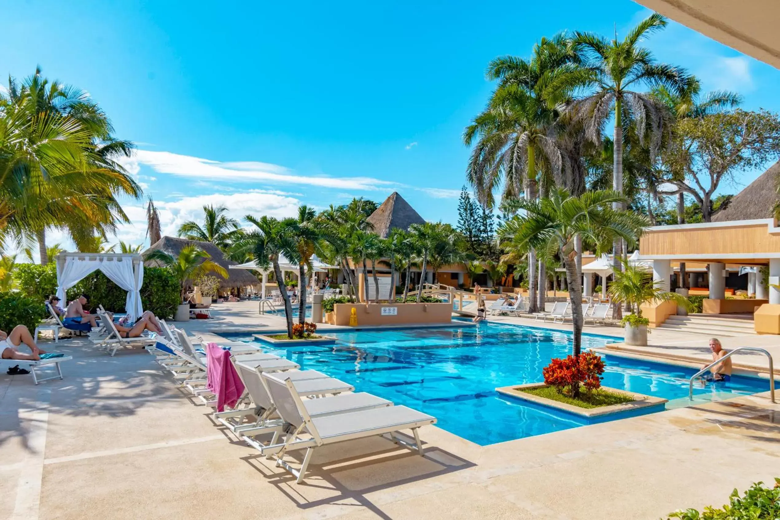 Swimming Pool in Puerto Aventuras Hotel & Beach Club