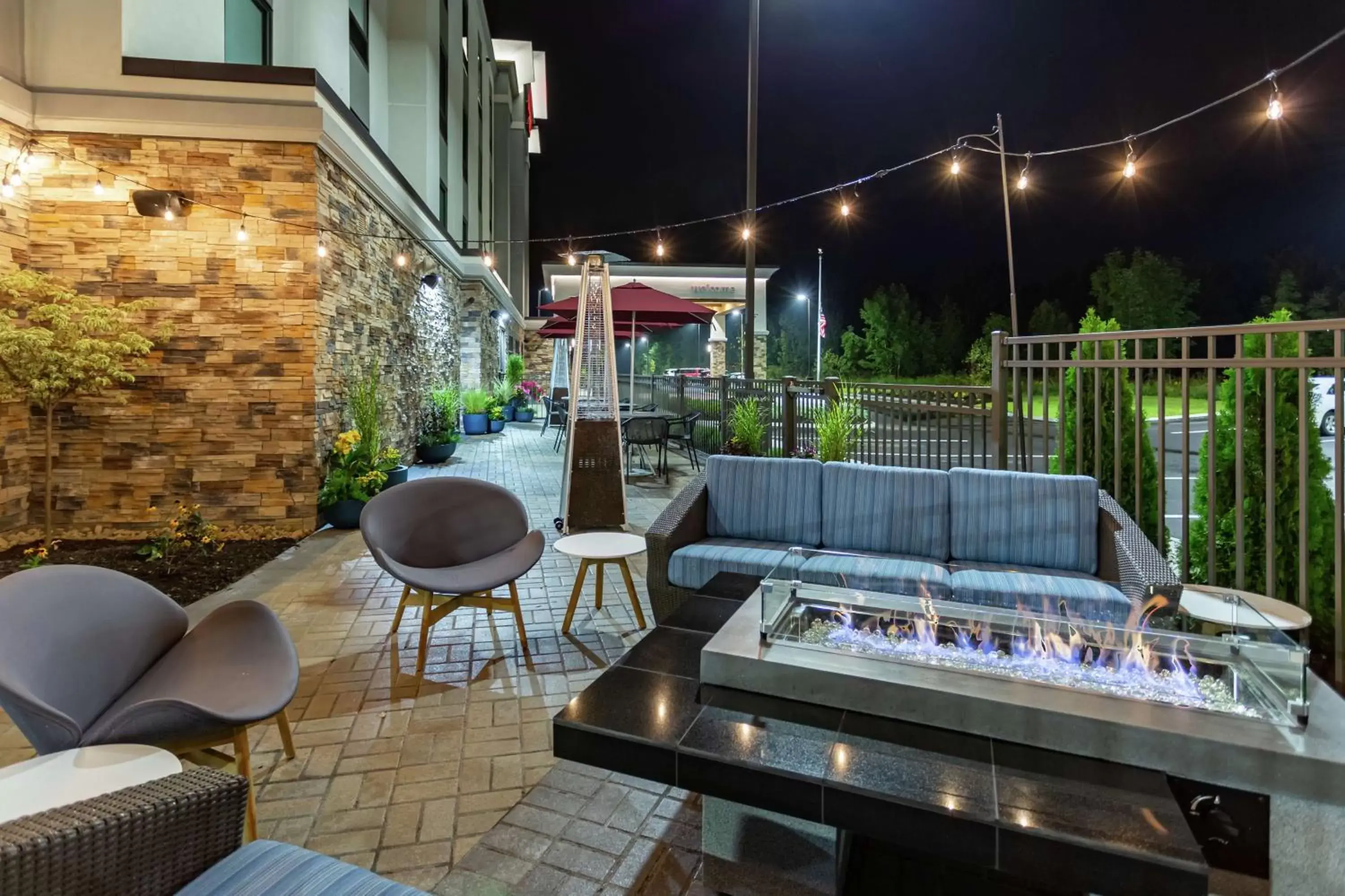 Patio in Hampton Inn Madison, OH