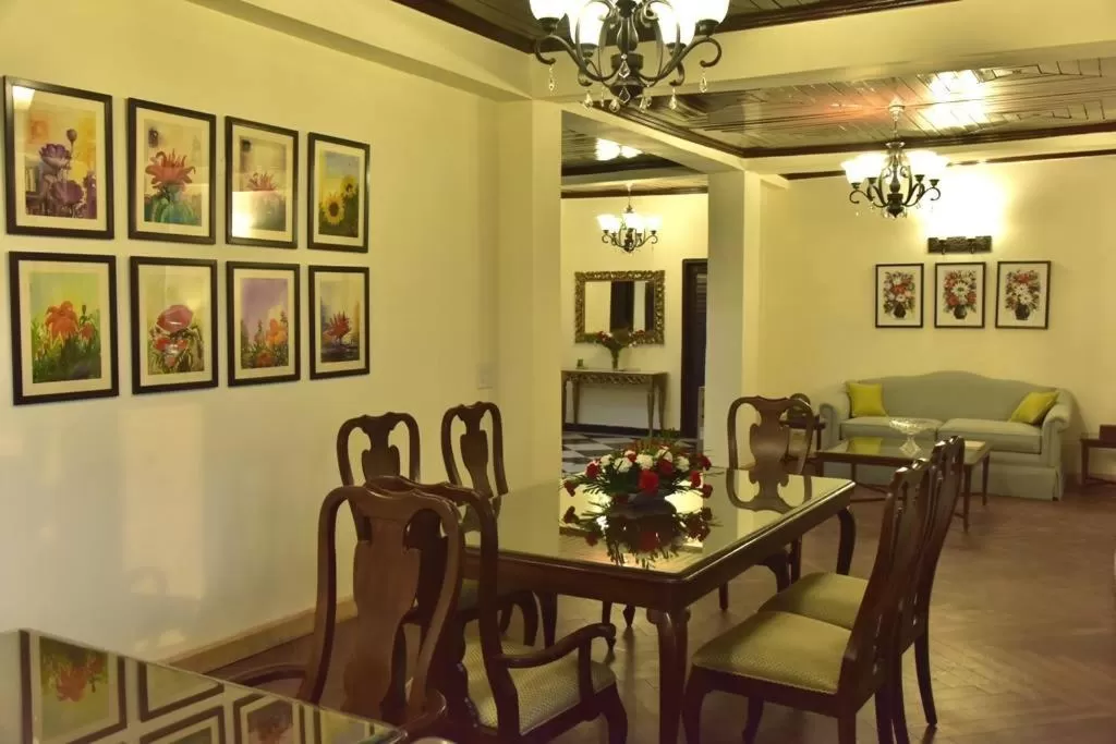 Dining area in The Oaktree House