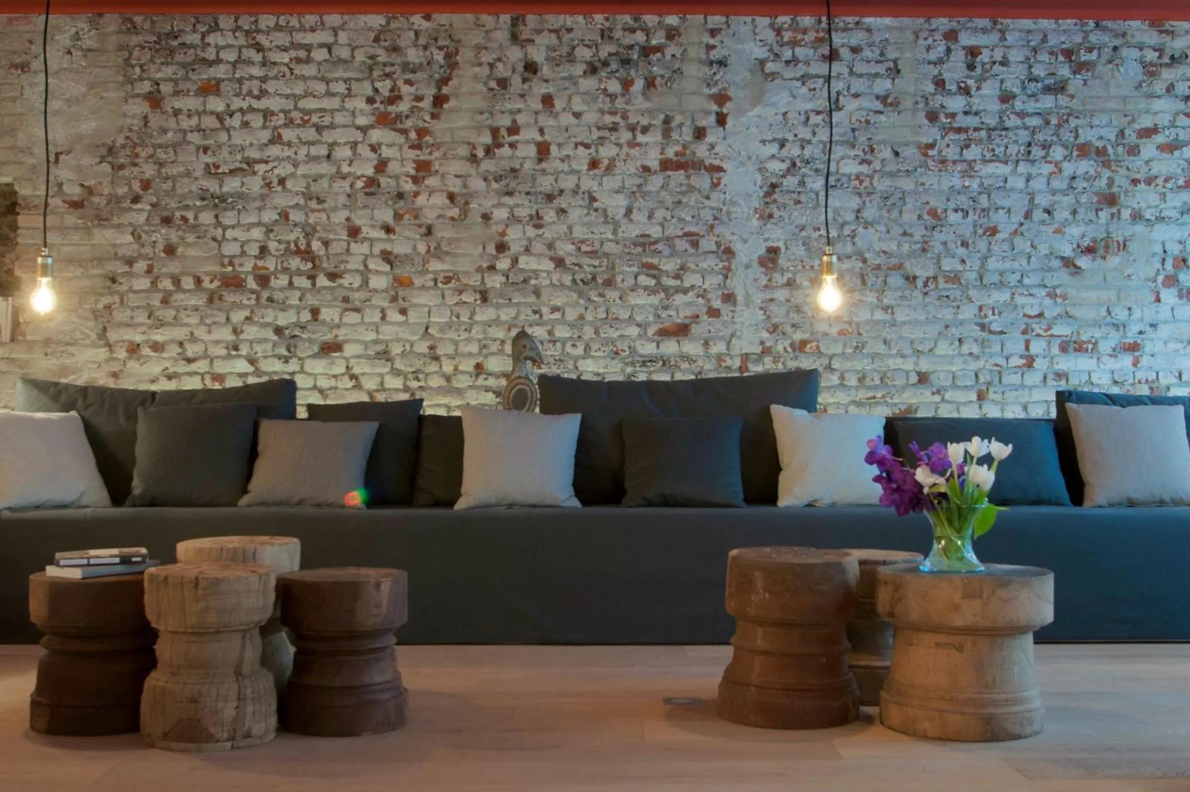 Lobby or reception in 9Hotel Central