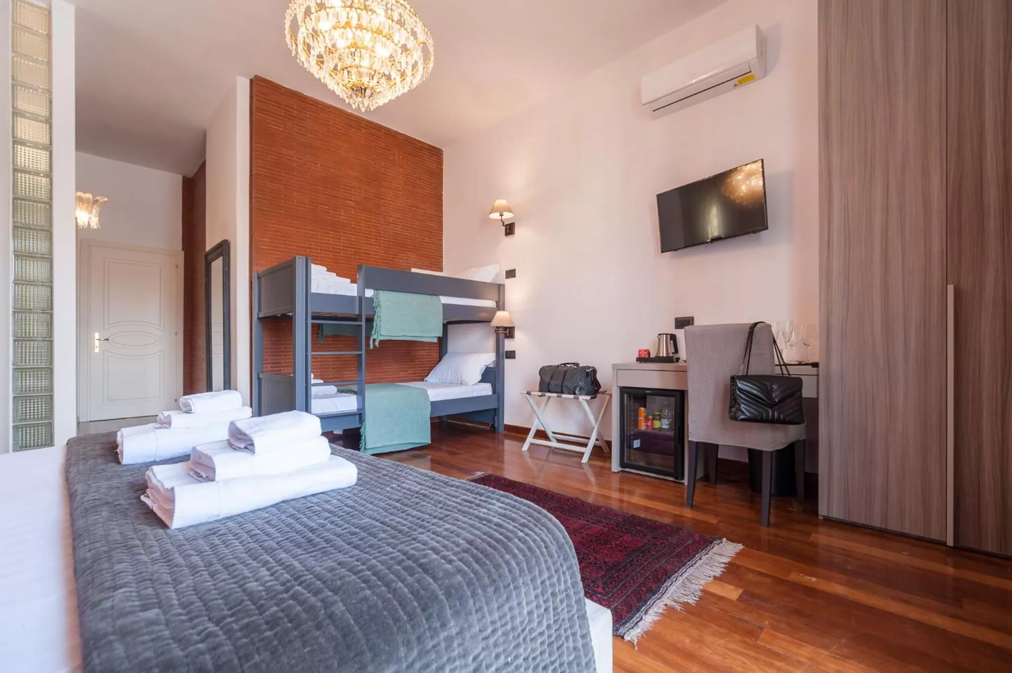 Other, Bed in Dream House Pompei