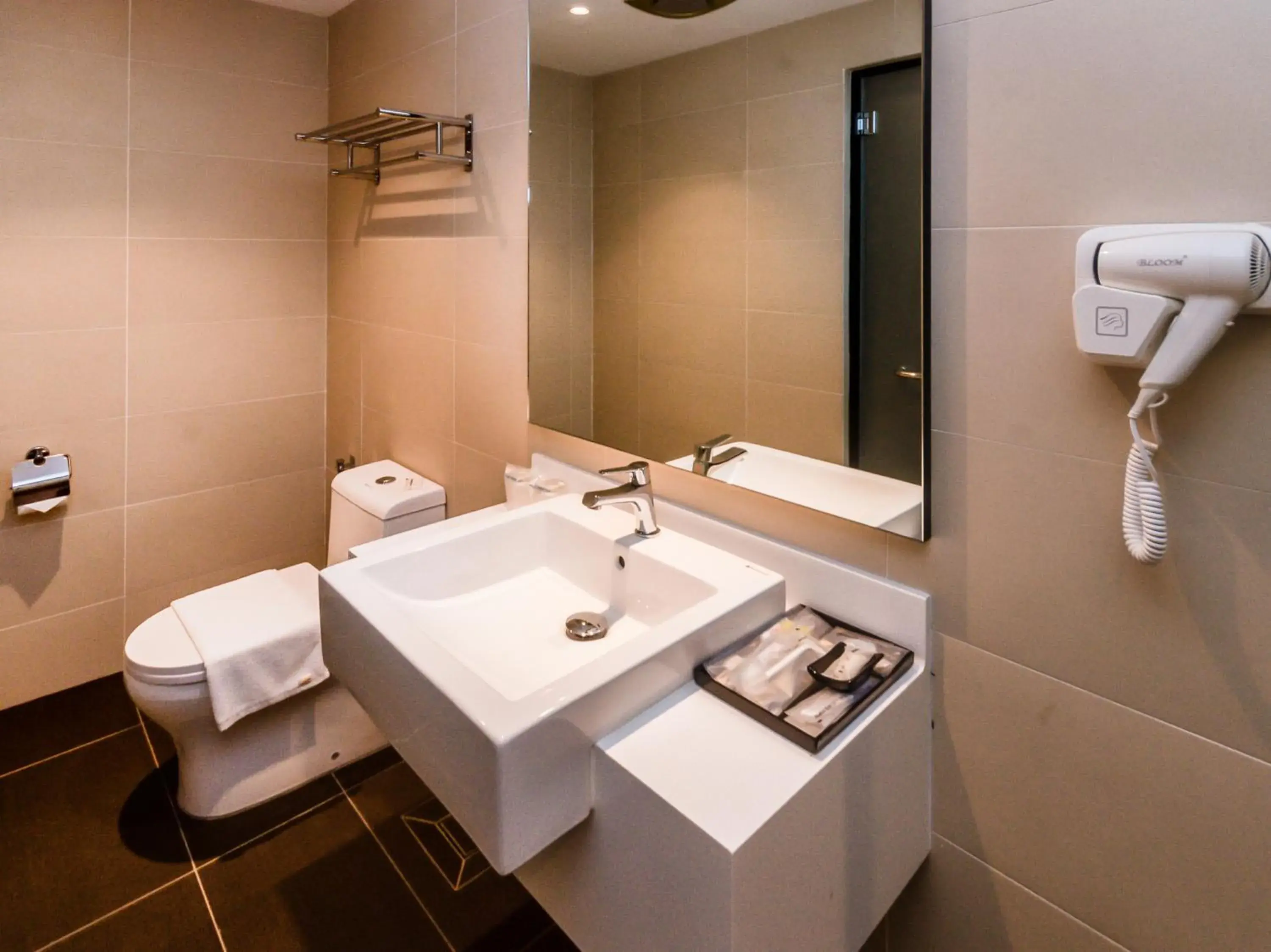 Bathroom in Solid Hotels