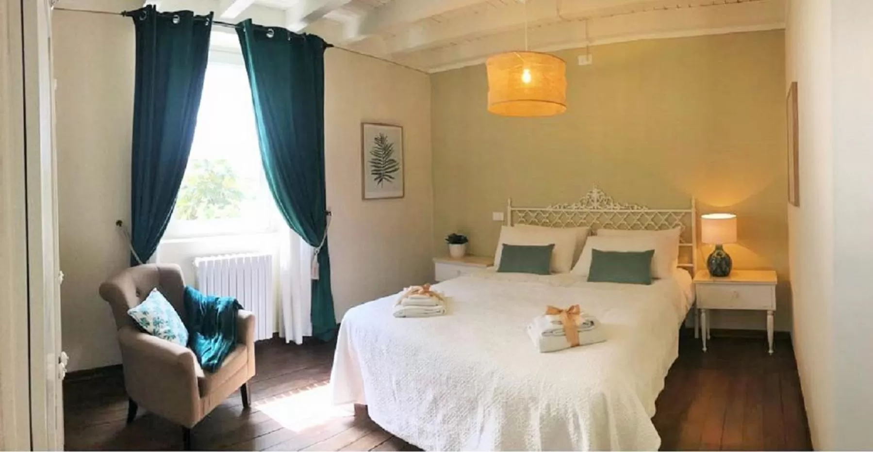 Bedroom in Il Giardino Segreto