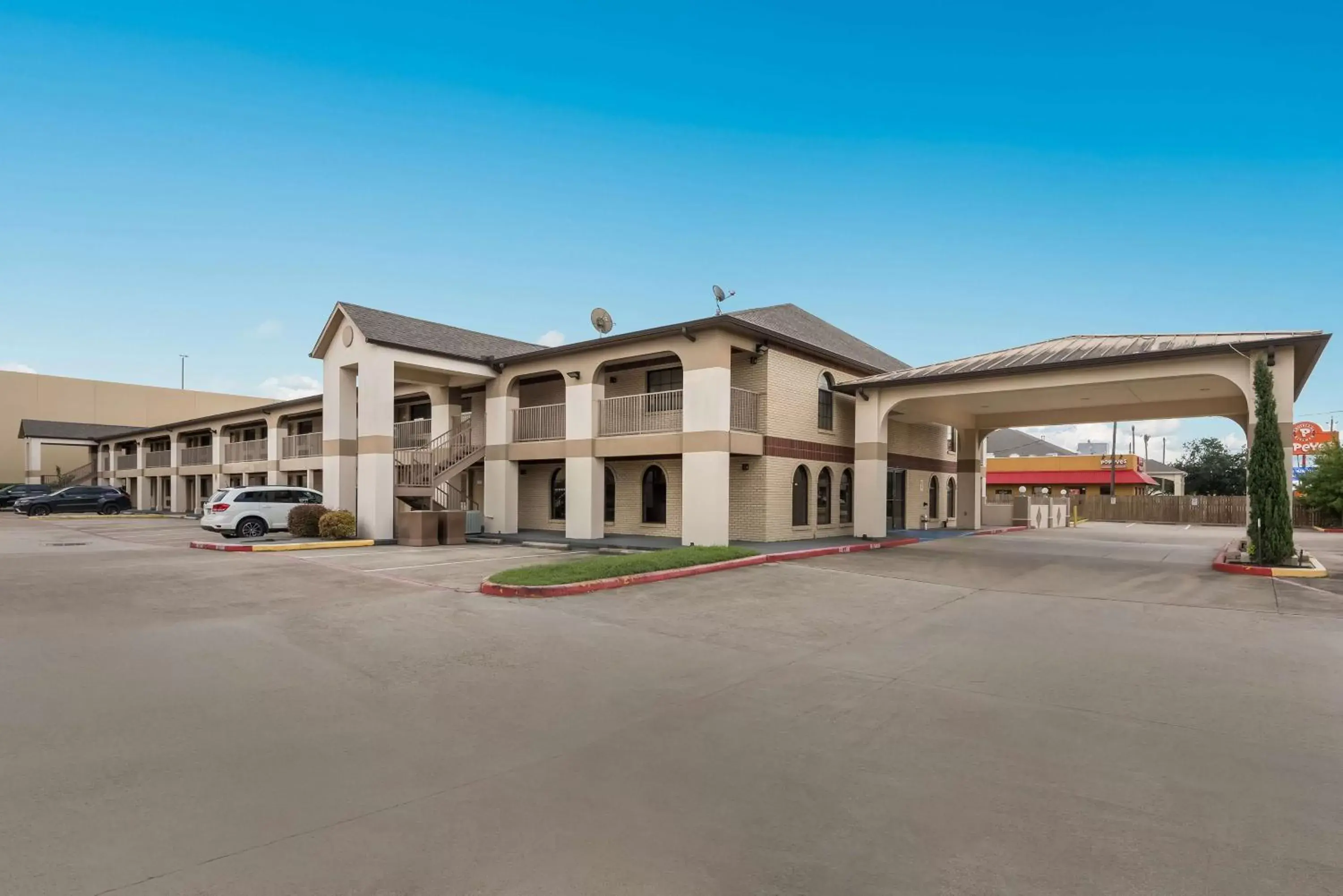 Property building in SureStay Hotel by Best Western Deer Park Property building in SureStay Hotel by Best Western Deer Park