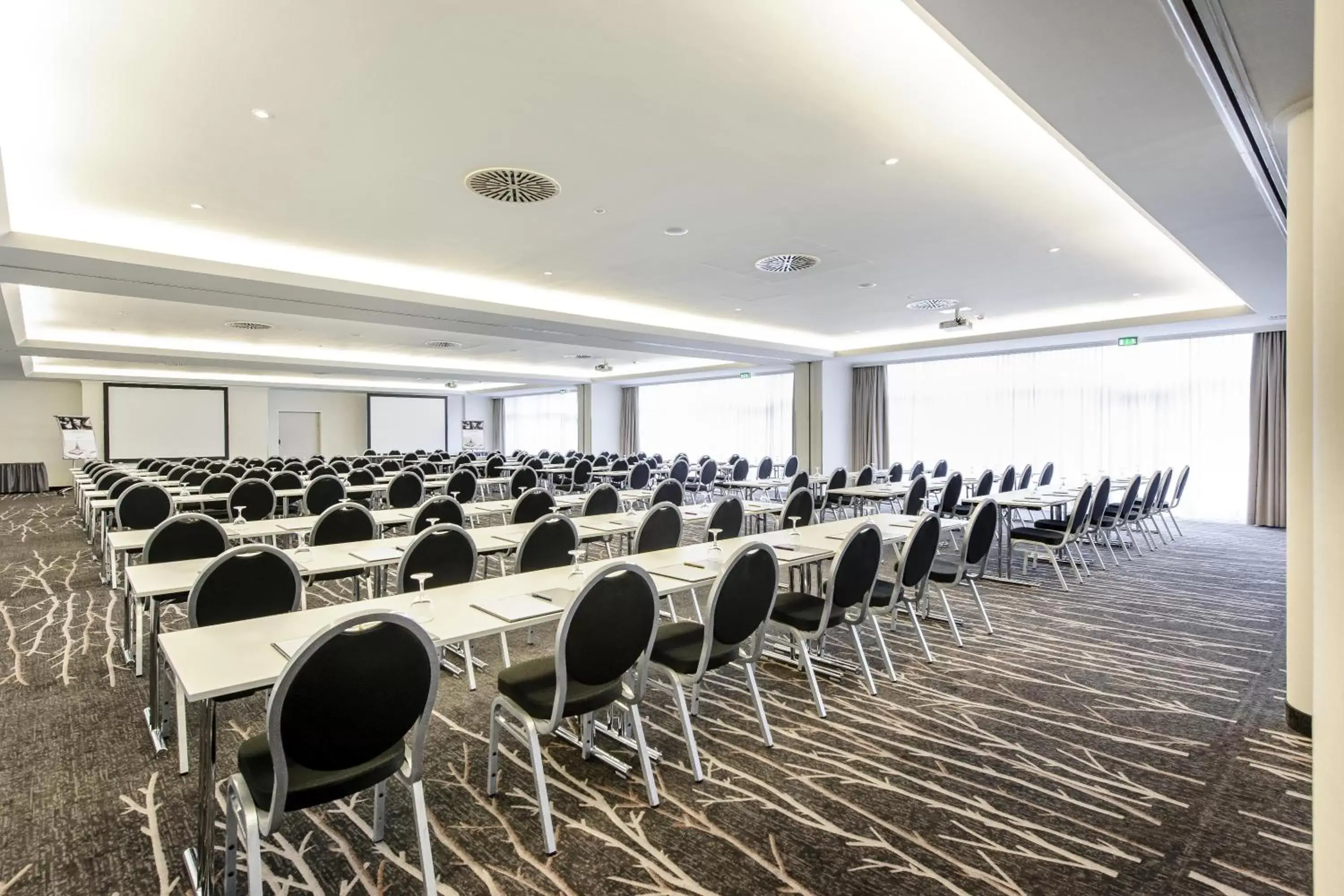 Meeting/conference room in Mercure Düsseldorf Kaarst