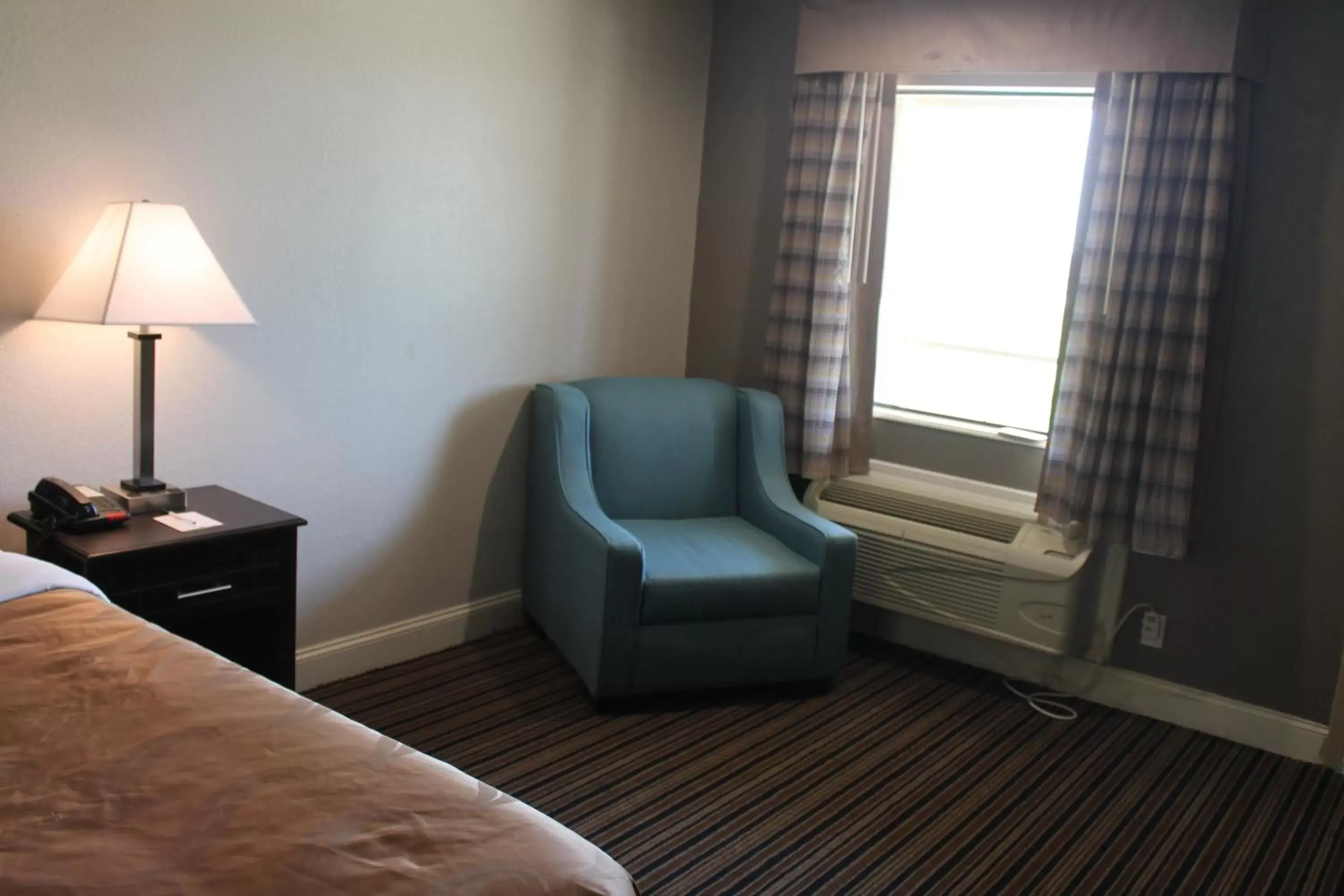 Seating Area in Quality Inn & Suites Port Arthur - Nederland