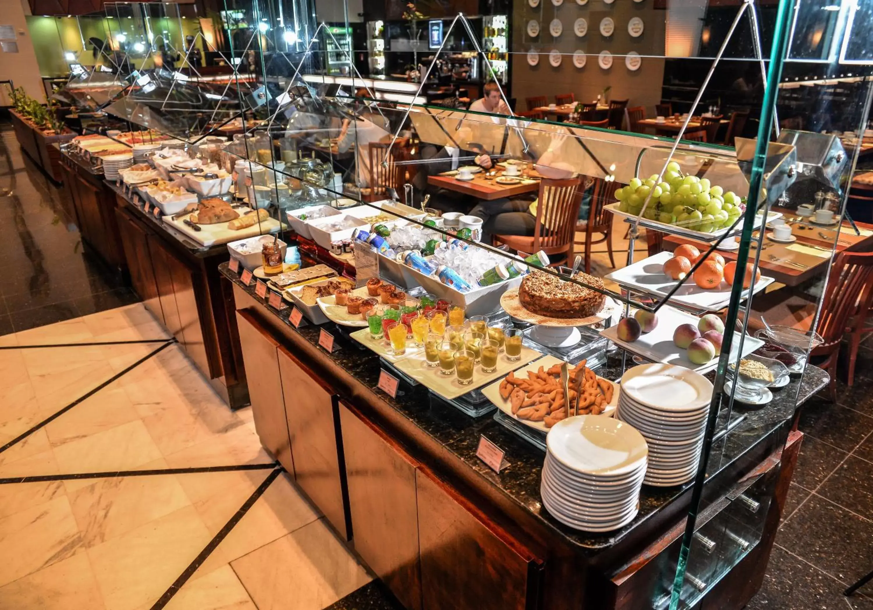 Restaurant/places to eat, Food in Radisson Hotel Curitiba