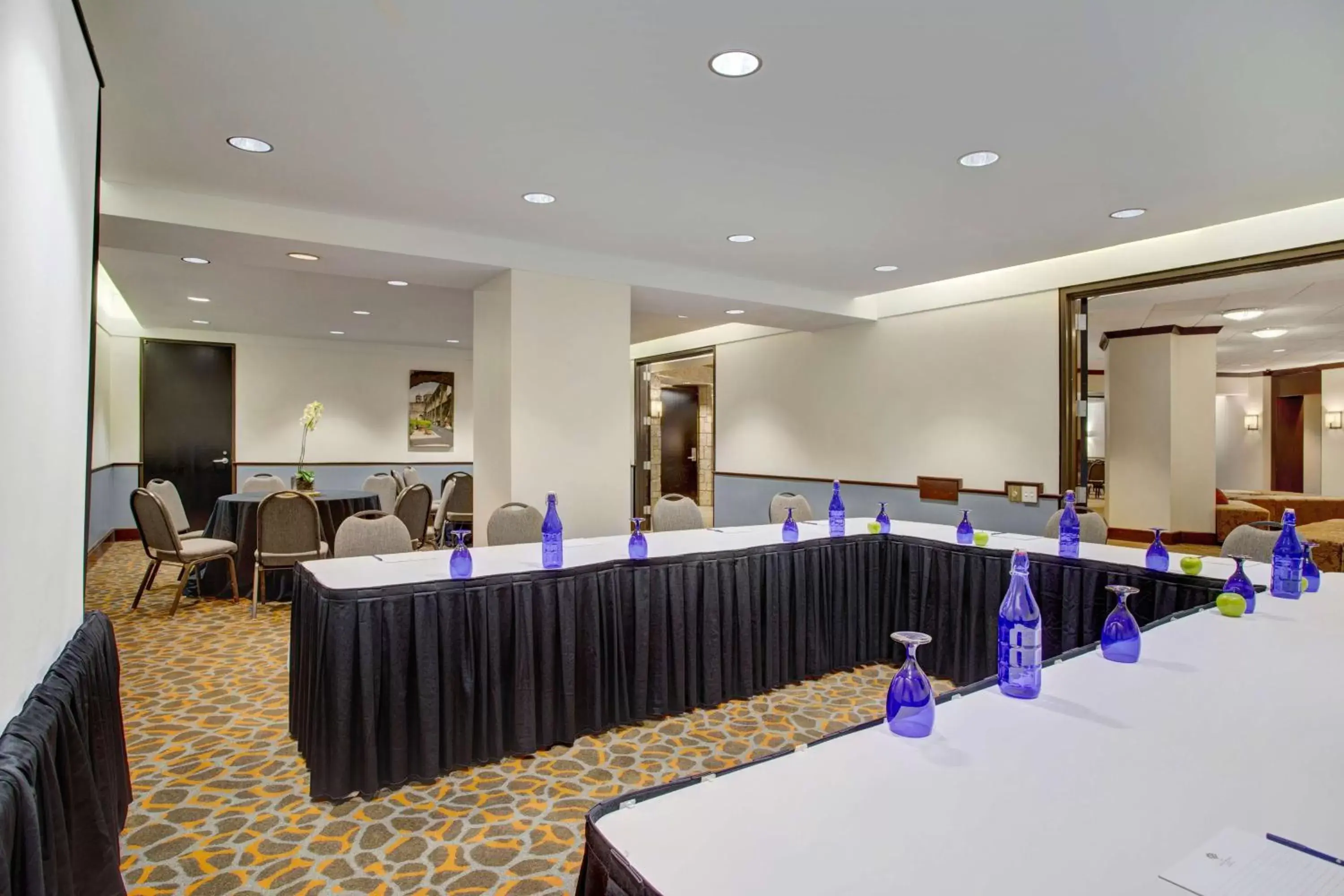 Meeting/conference room in The Emily Morgan Hotel - A DoubleTree by Hilton