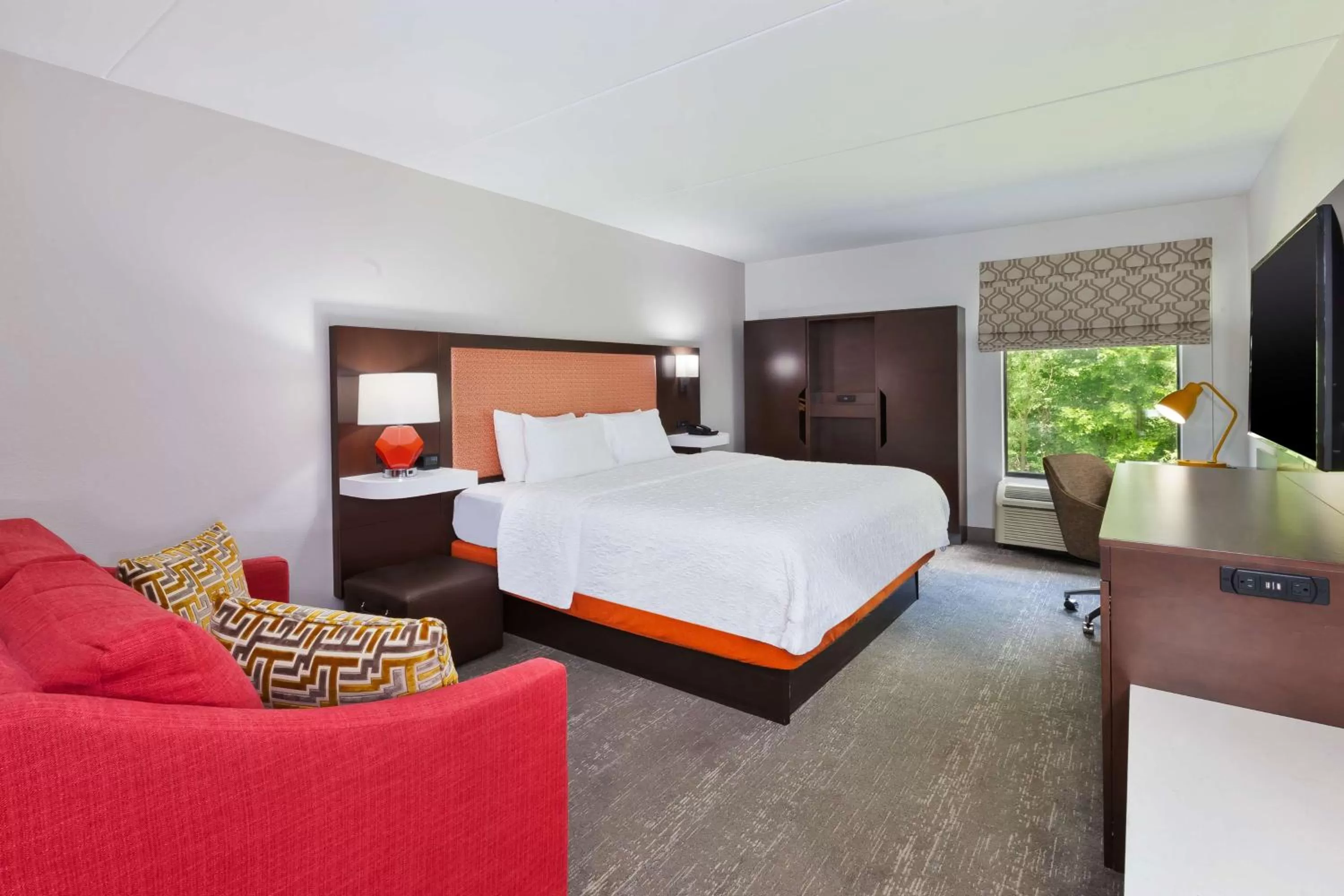 Bedroom, Bed in Hampton Inn Columbus/Delaware I-71 North