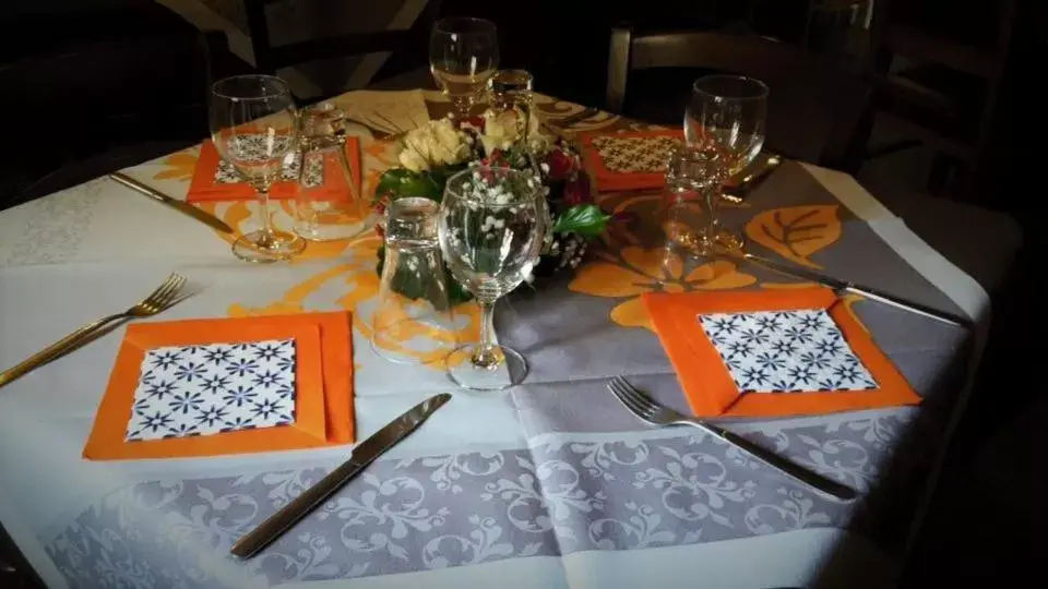 Decorative detail, Restaurant/Places to Eat in Locanda del Viandante