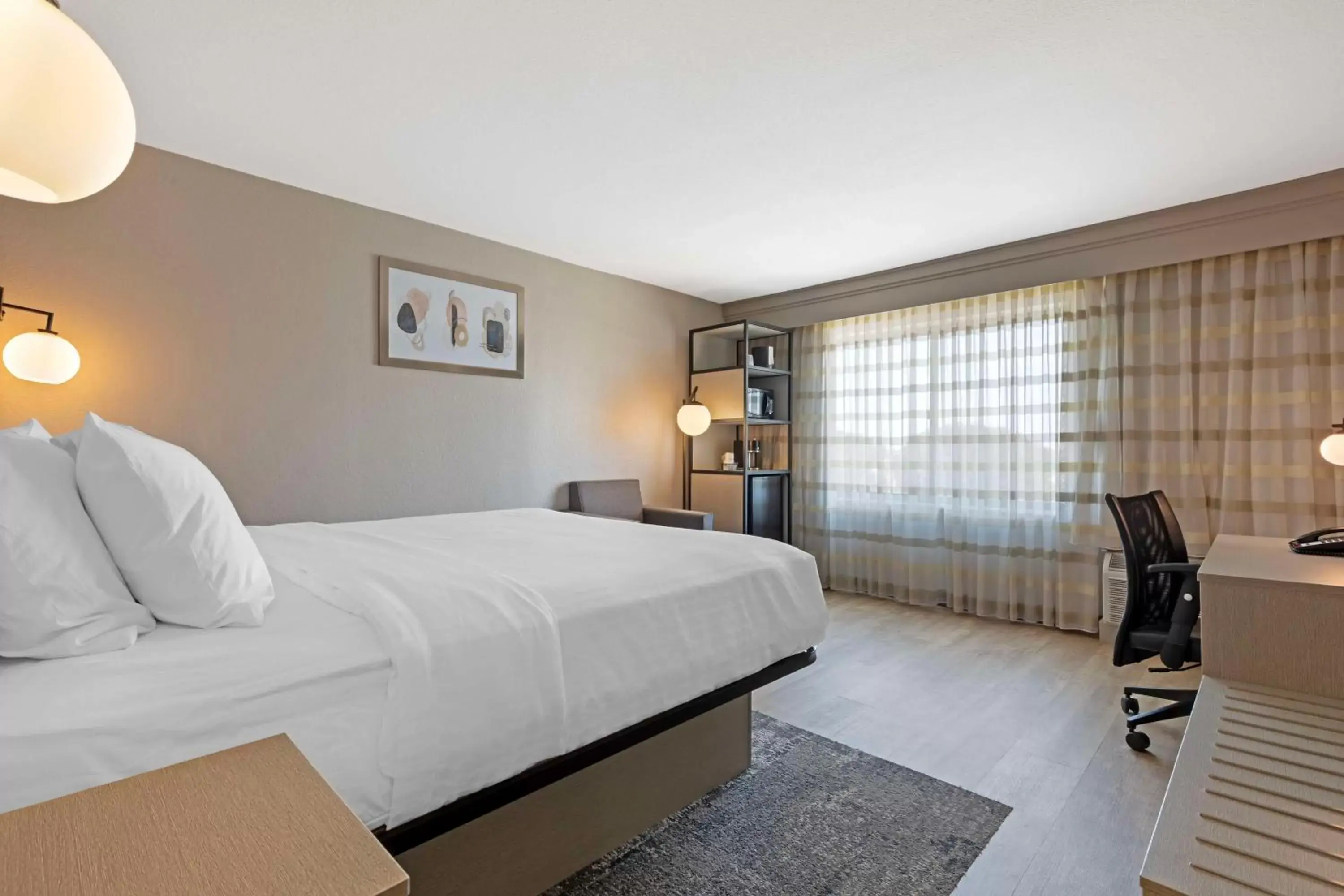 Bedroom, Bed in Best Western Plus Fort Worth North Bedroom, Bed in Best Western Plus Fort Worth North