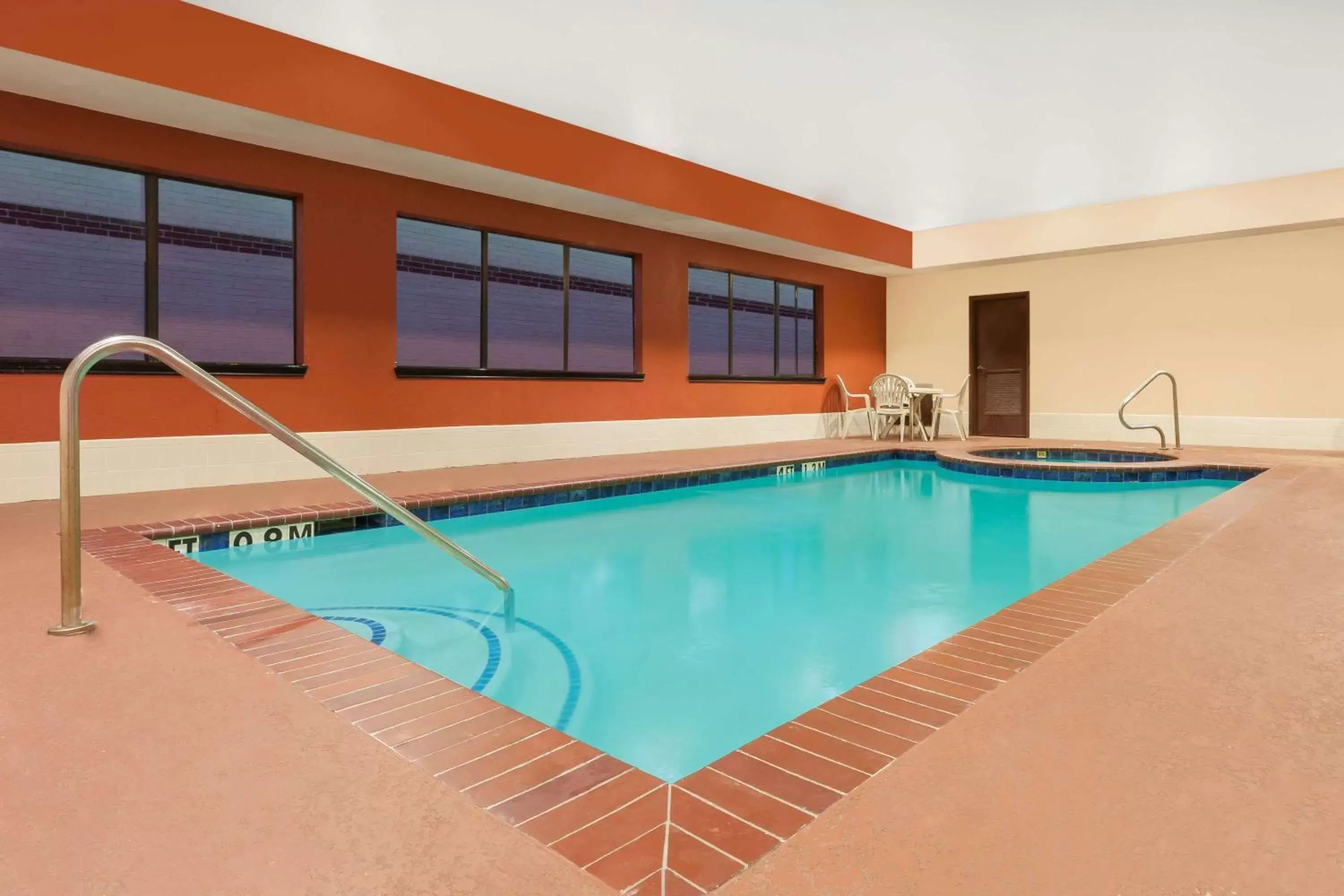 On site, Swimming Pool in Days Inn by Wyndham Kemah