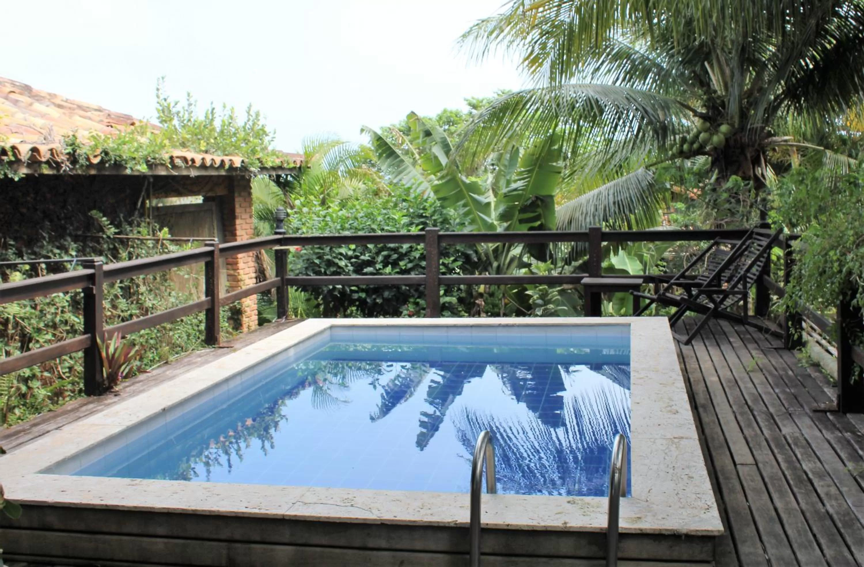 Swimming pool in Pousada Afrika
