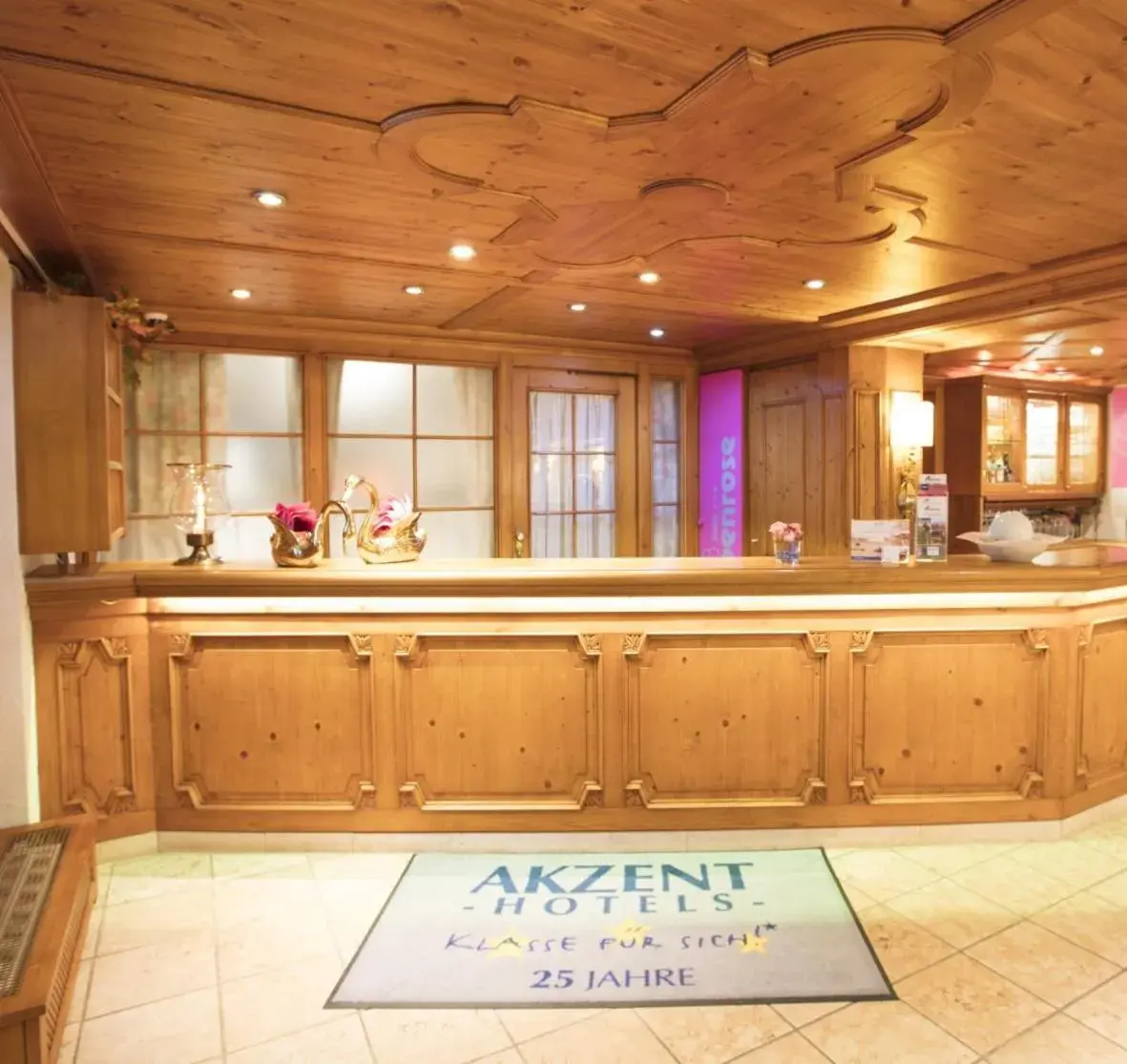 Lobby or reception in Akzent Hotel Alpenrose