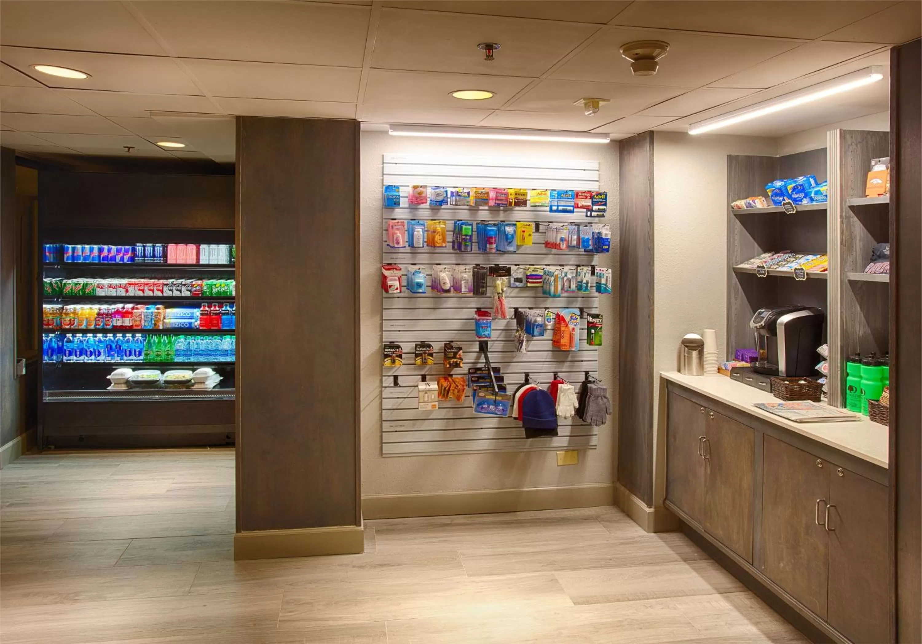On-site shops in DoubleTree by Hilton Denver/Westminister