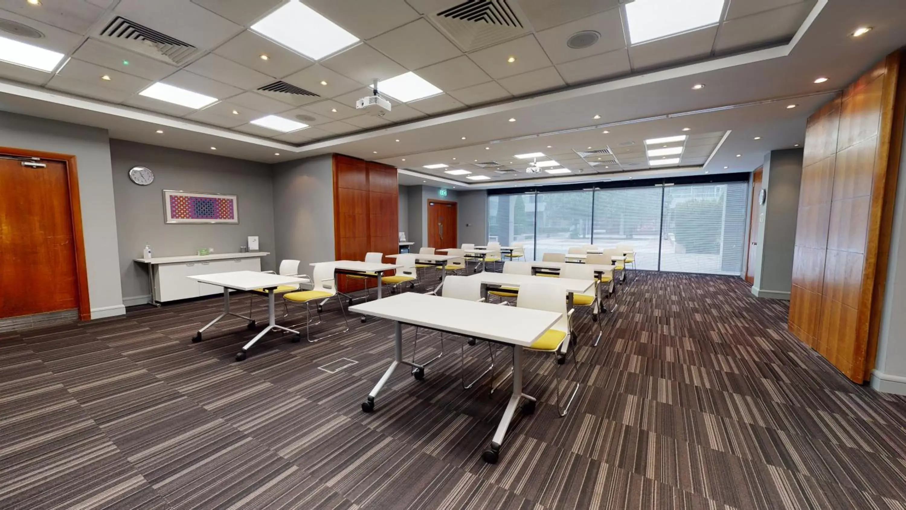 Meeting/conference room in Holiday Inn Milton Keynes Central, an IHG Hotel