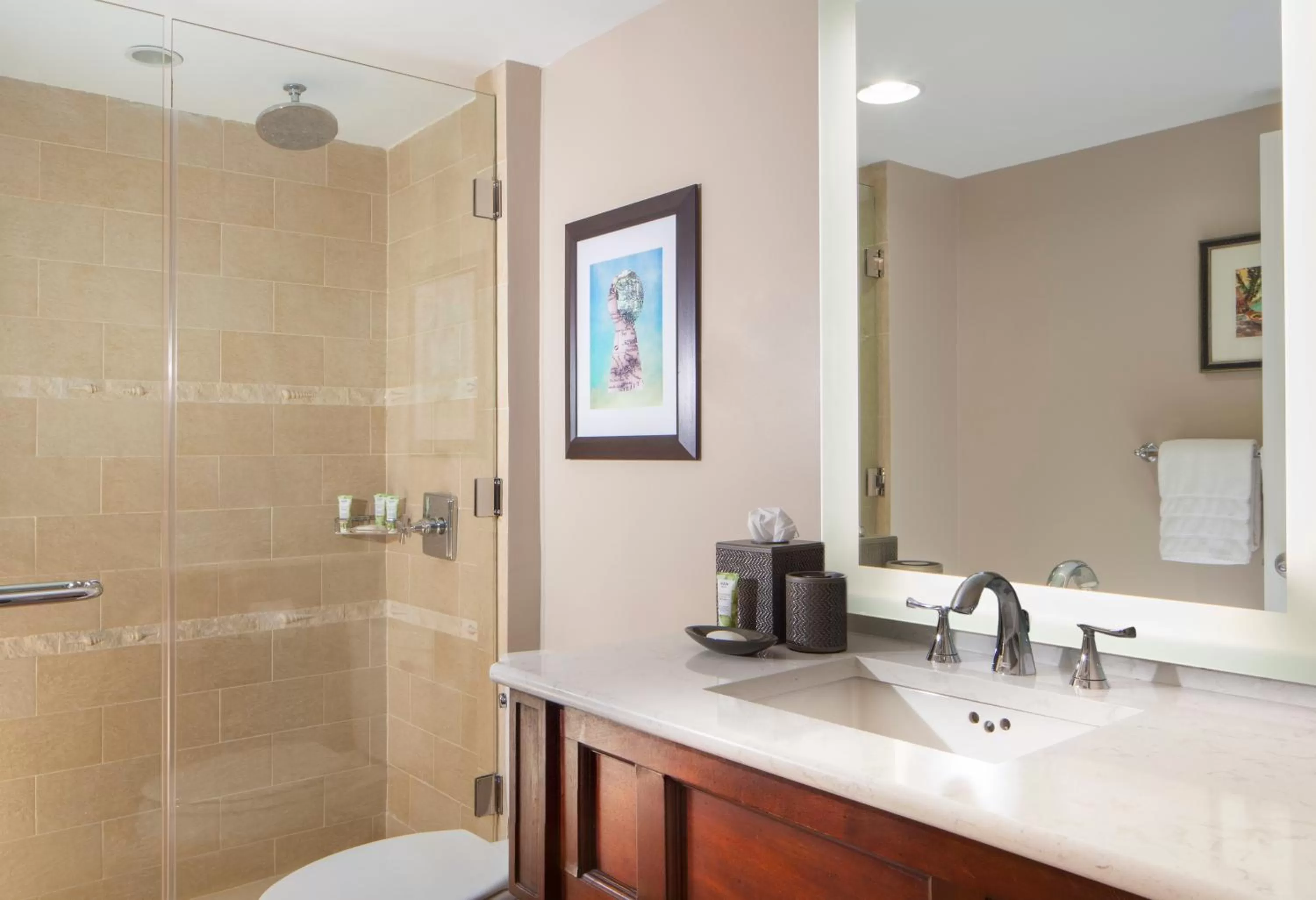 Bathroom in Pier House Resort & Spa