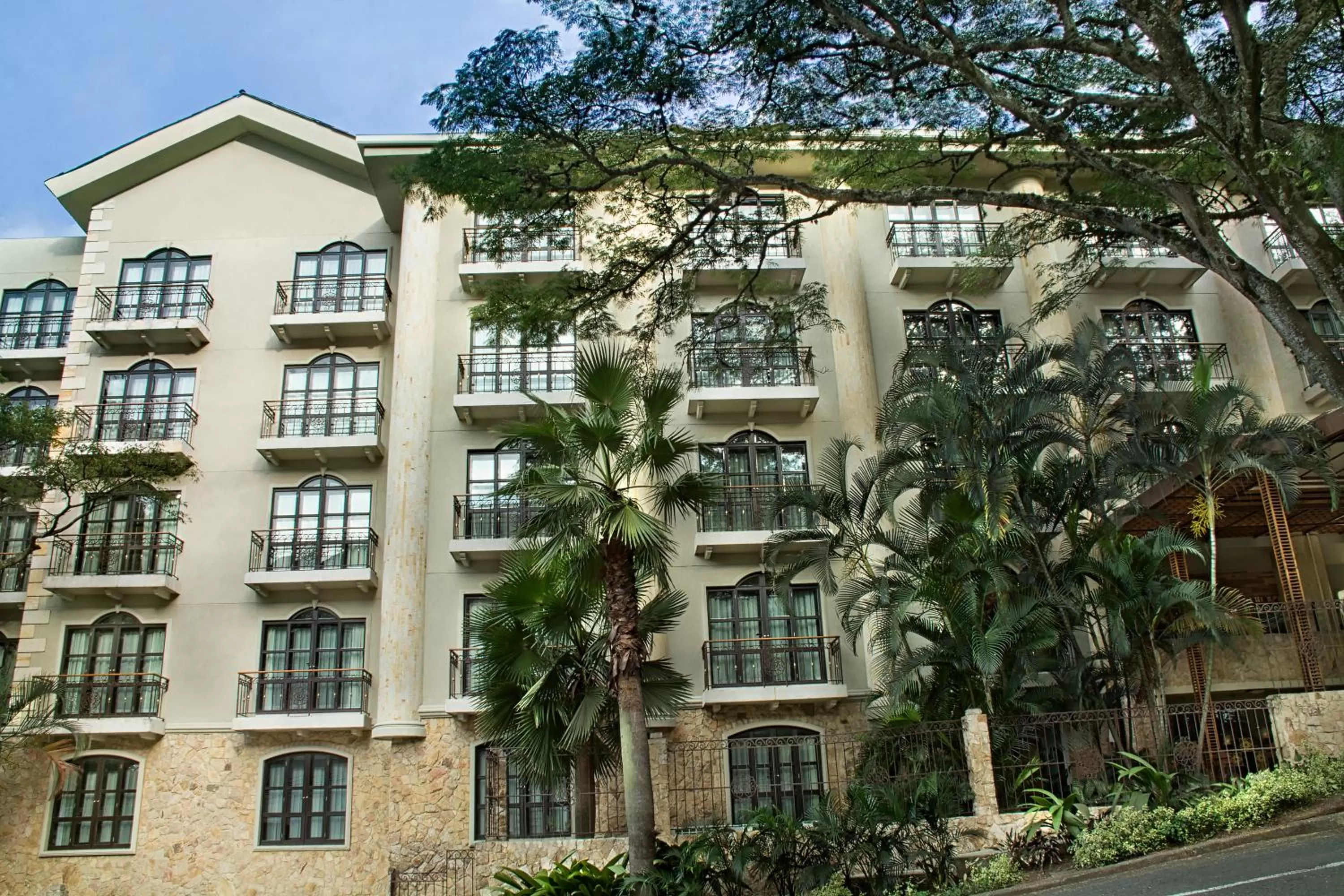Facade/entrance in Movich Casa del Alferez