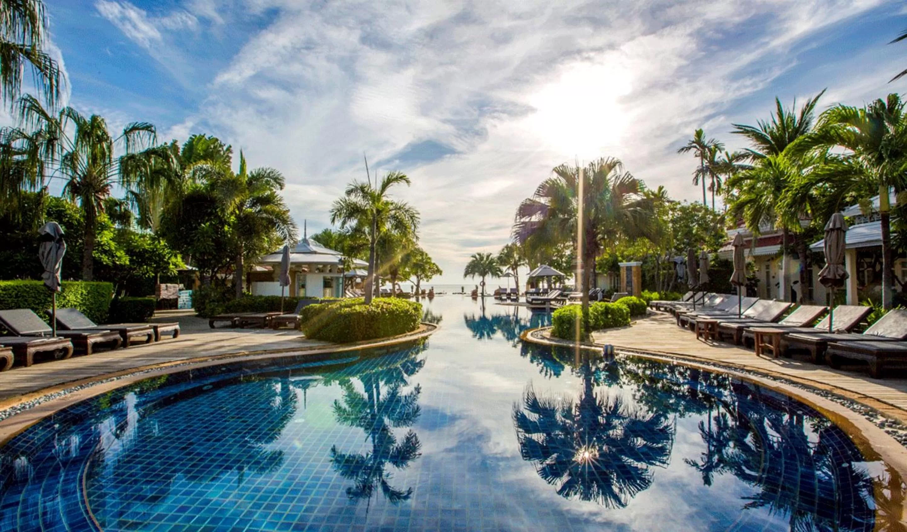 Swimming pool in Wora Bura Hua Hin Resort & Spa