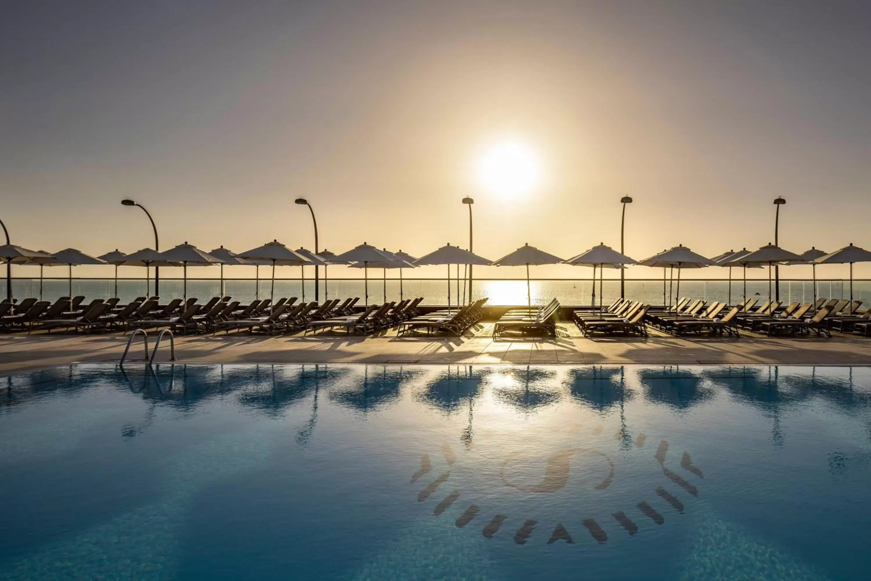 Swimming Pool in Sheraton Grand Tel Aviv