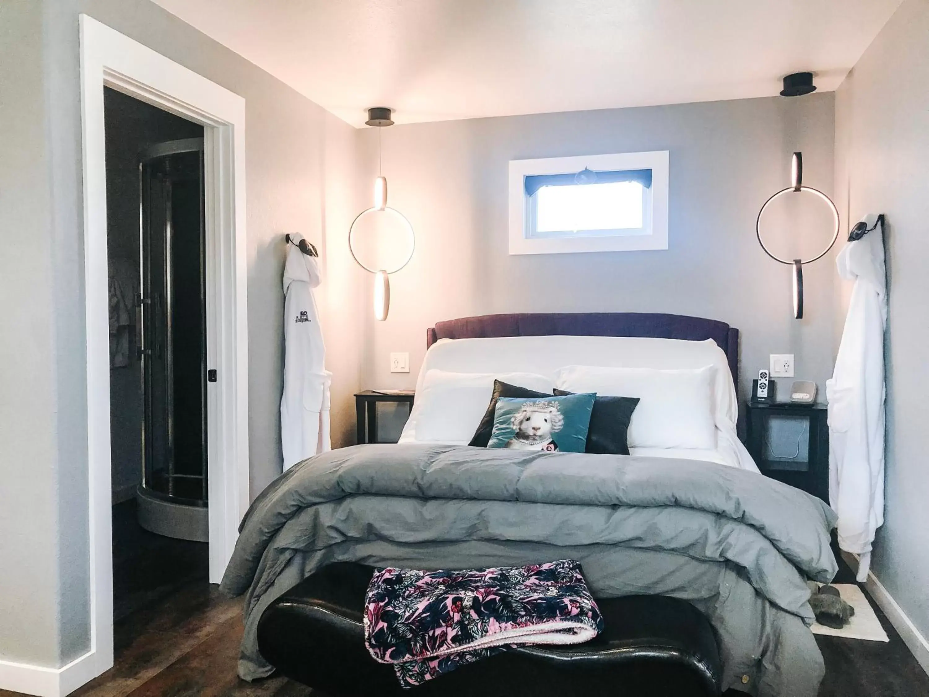 Bed in EO Bungalows, Black Hills