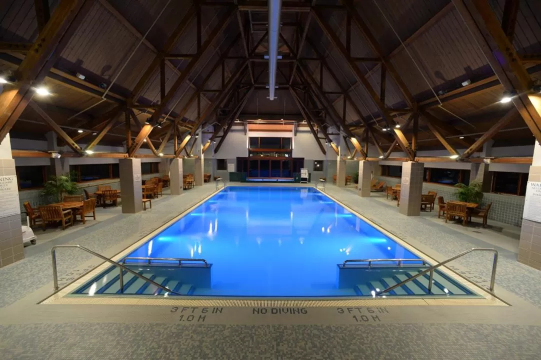 Swimming pool in Alyeska Resort