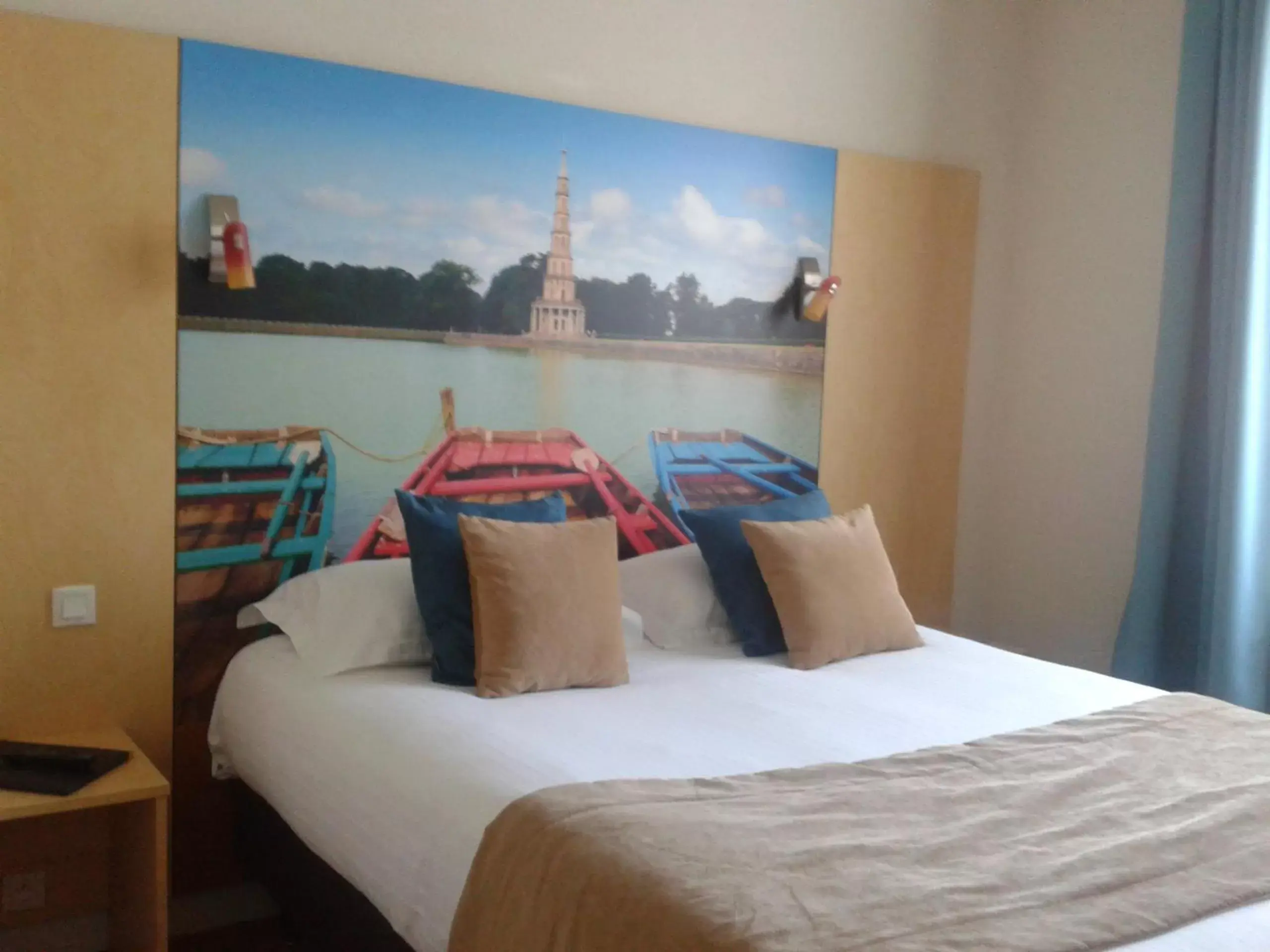 Bedroom, Room Photo in Best Western Le Vinci Loire Valley