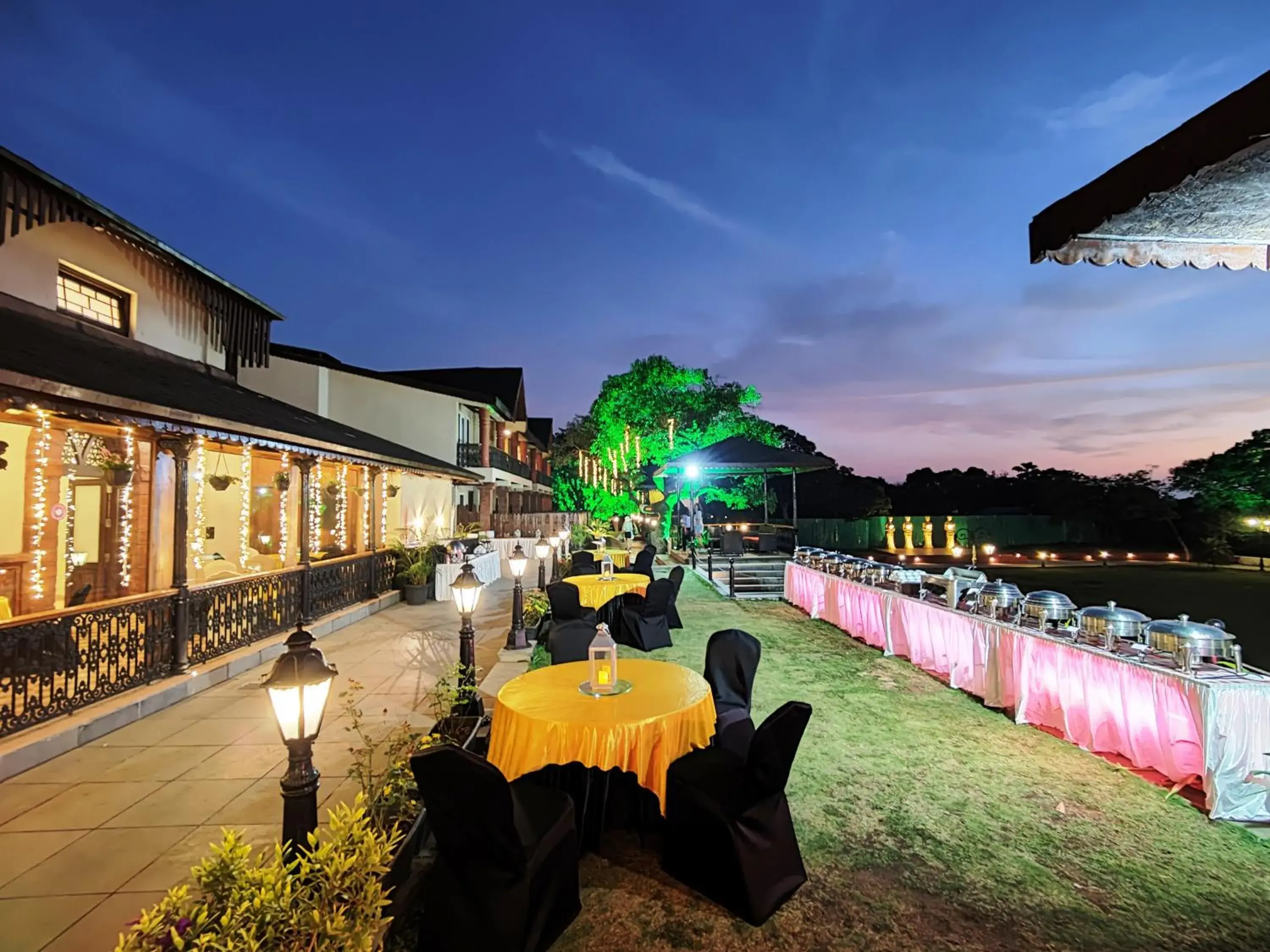 Restaurant/places to eat, Banquet Facilities in Regenta MPG Club Mahabaleshwar