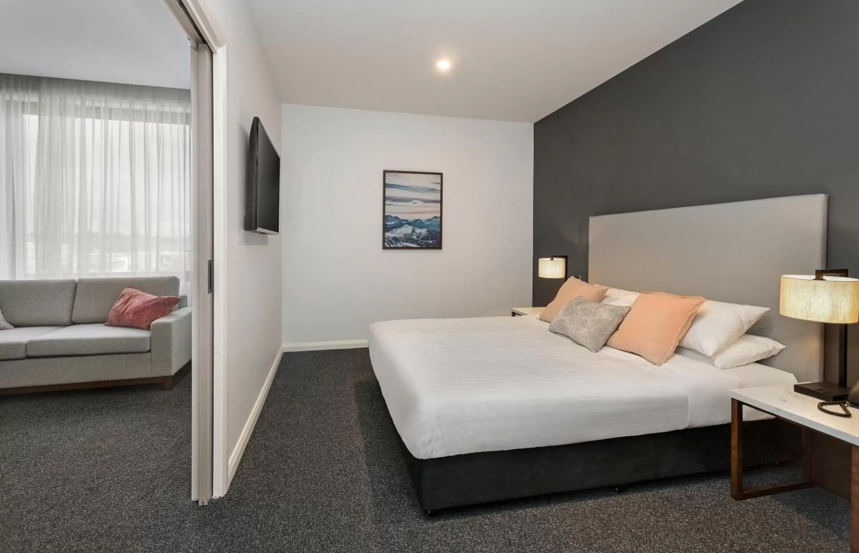 Bedroom, Bed in Mantra Traralgon