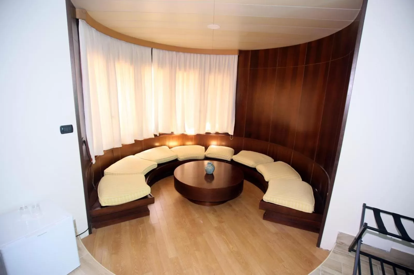 Seating Area in paradise suite