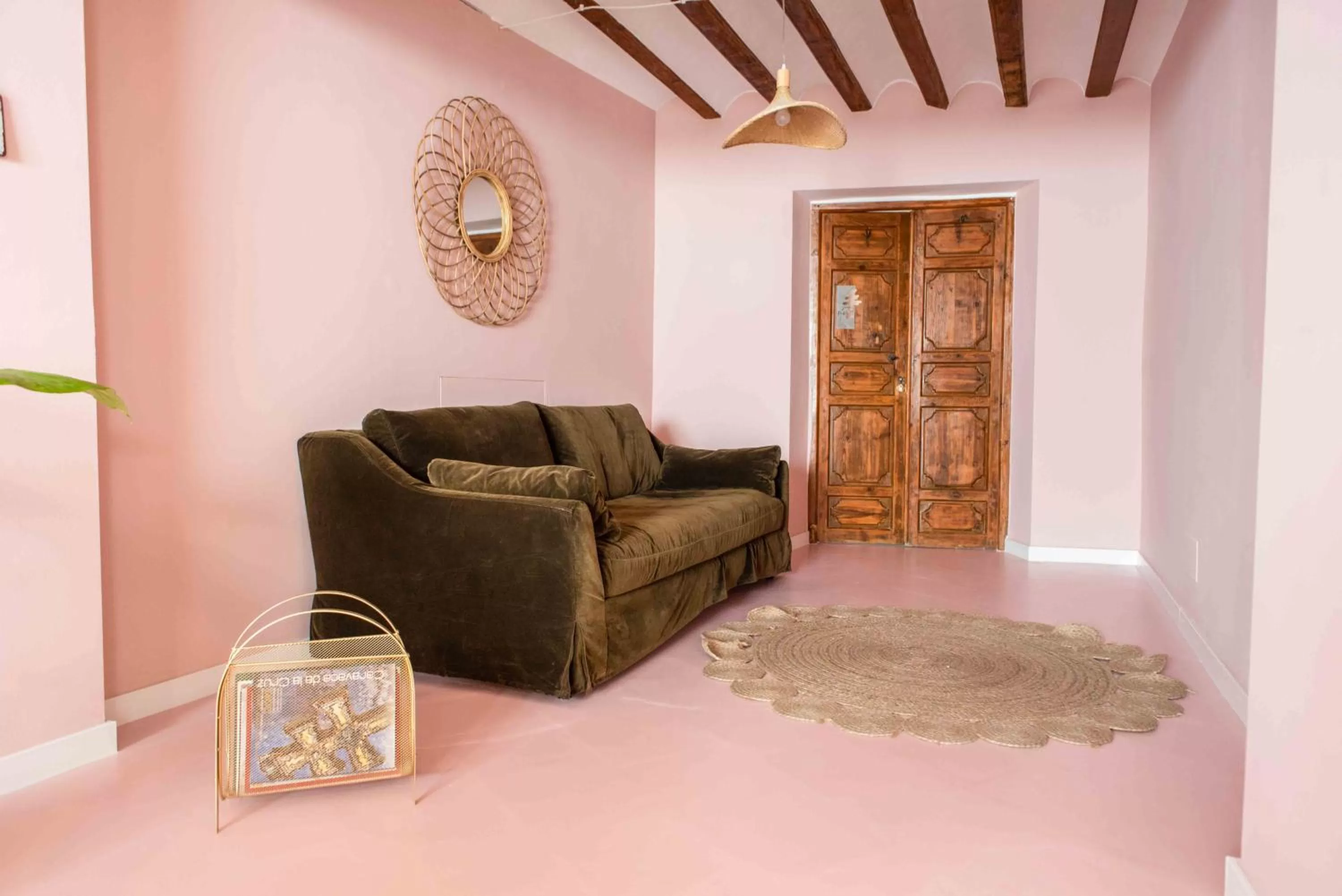 Lobby or reception in Hotel Almunia