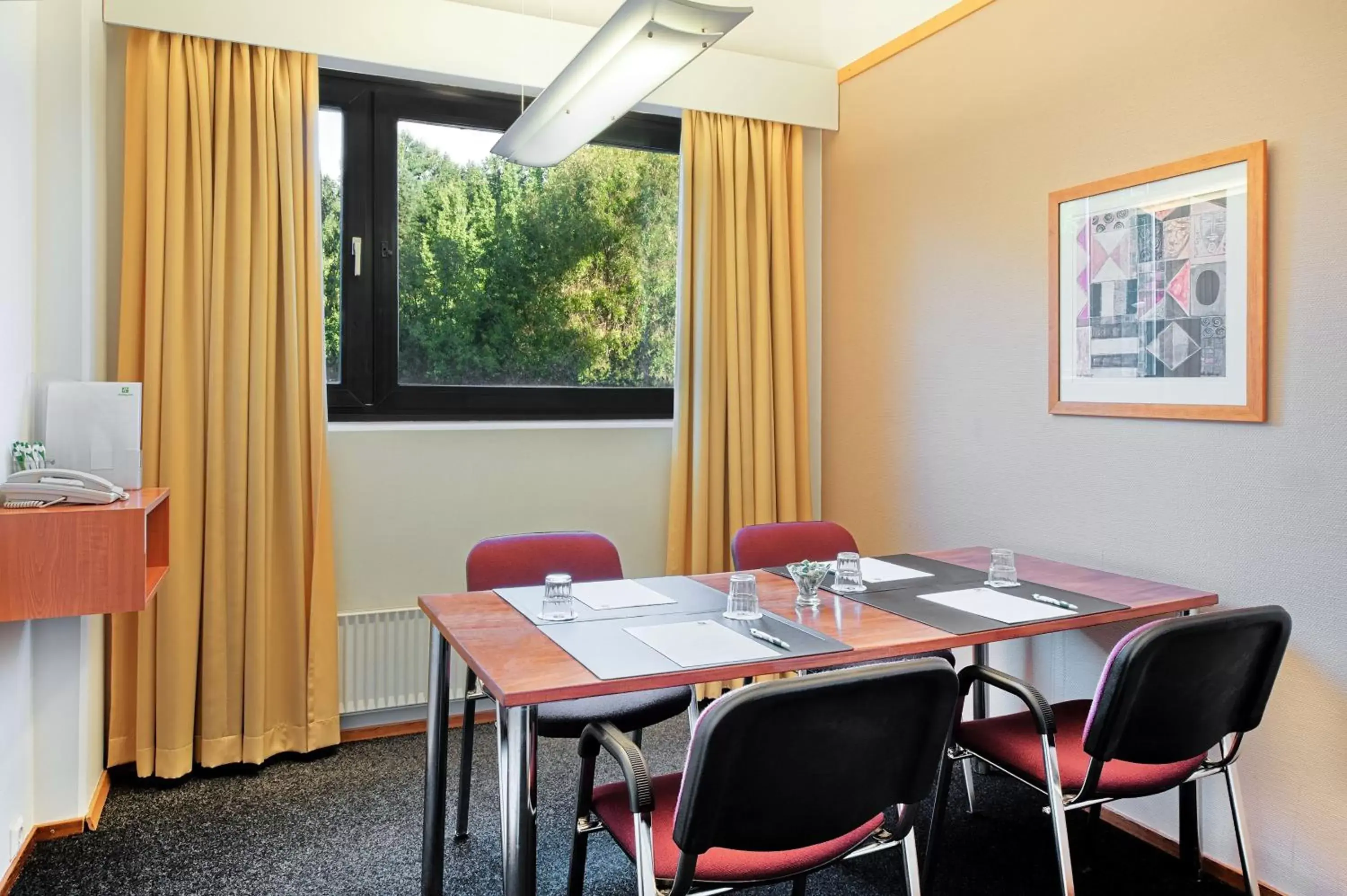 Meeting/conference room in Holiday Inn Helsinki-Vantaa Airport, an IHG Hotel