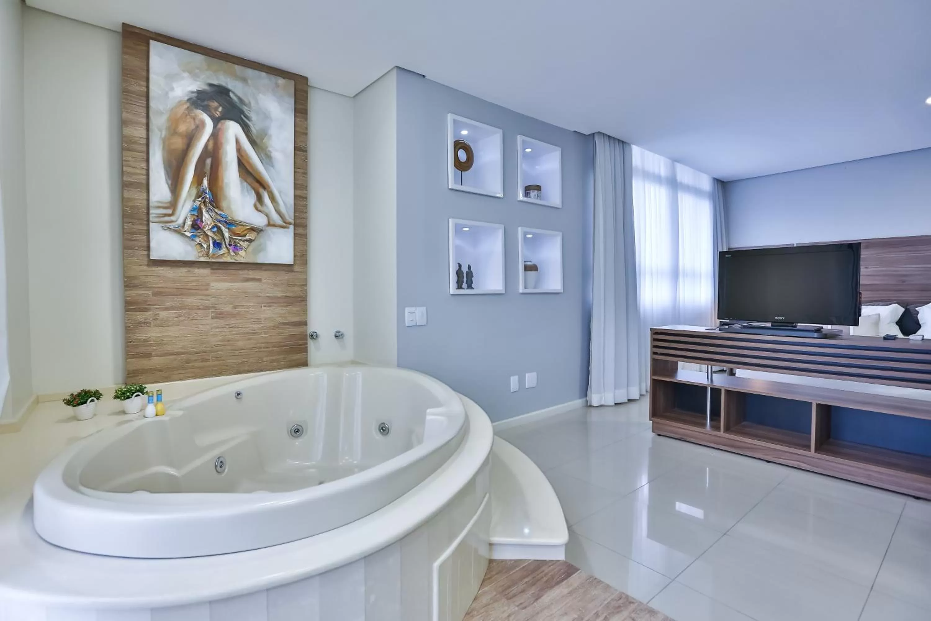 Hot Tub in Wyndham Golden Foz Suítes