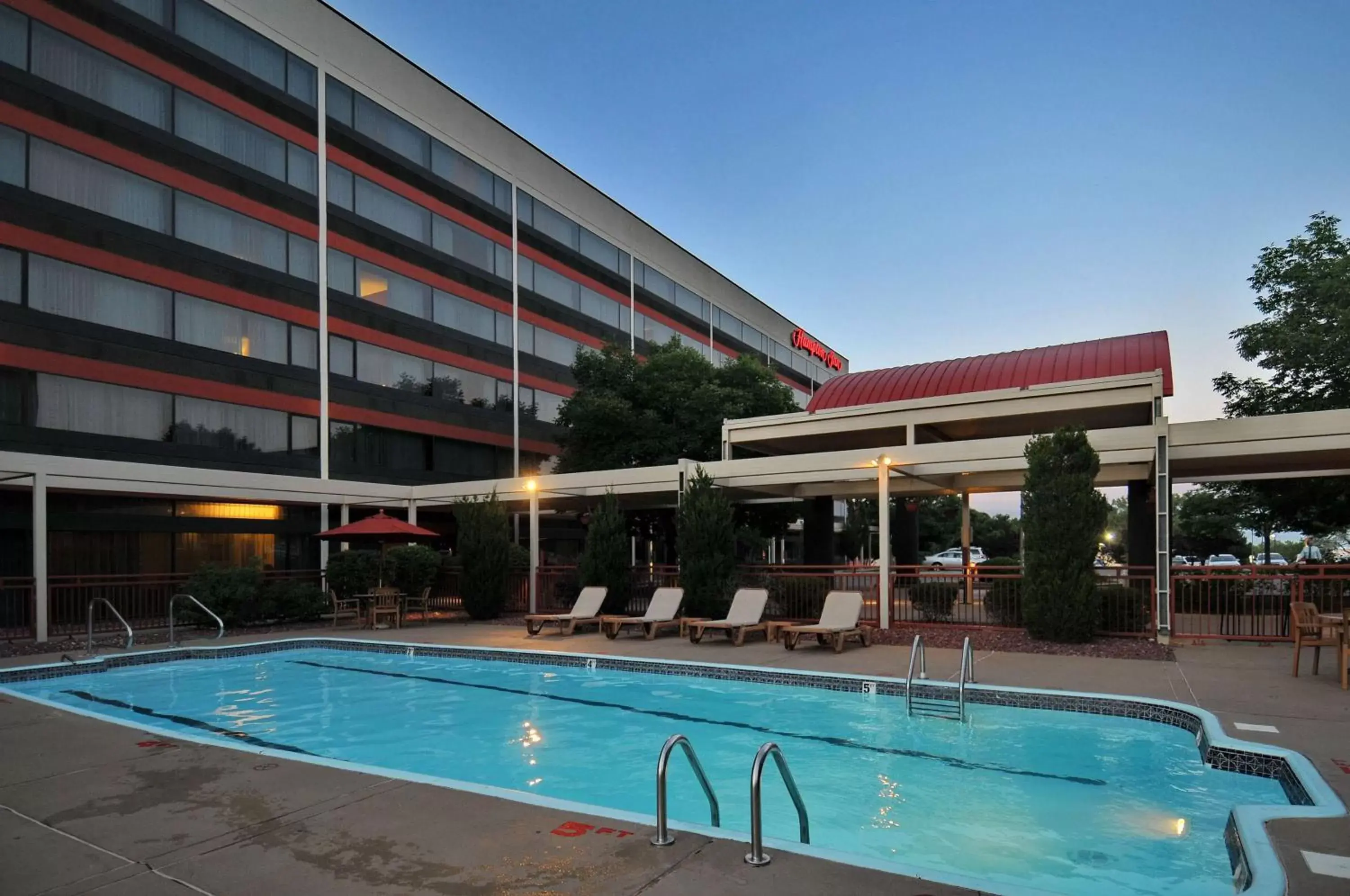 Pool view, Property Building in Hampton Inn Denver West Federal Center