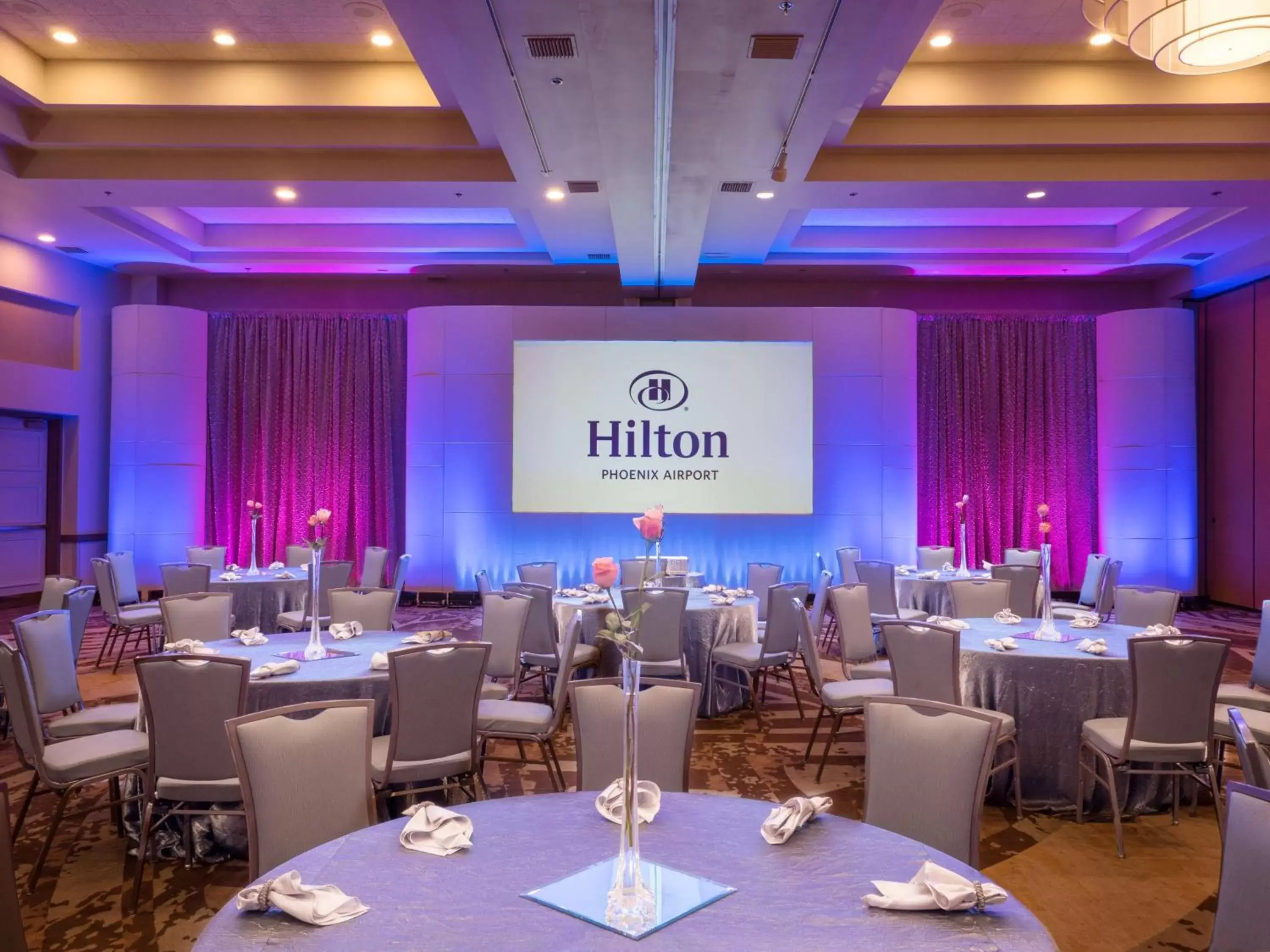 Meeting/conference room, Restaurant/Places to Eat in Hilton Phoenix Airport