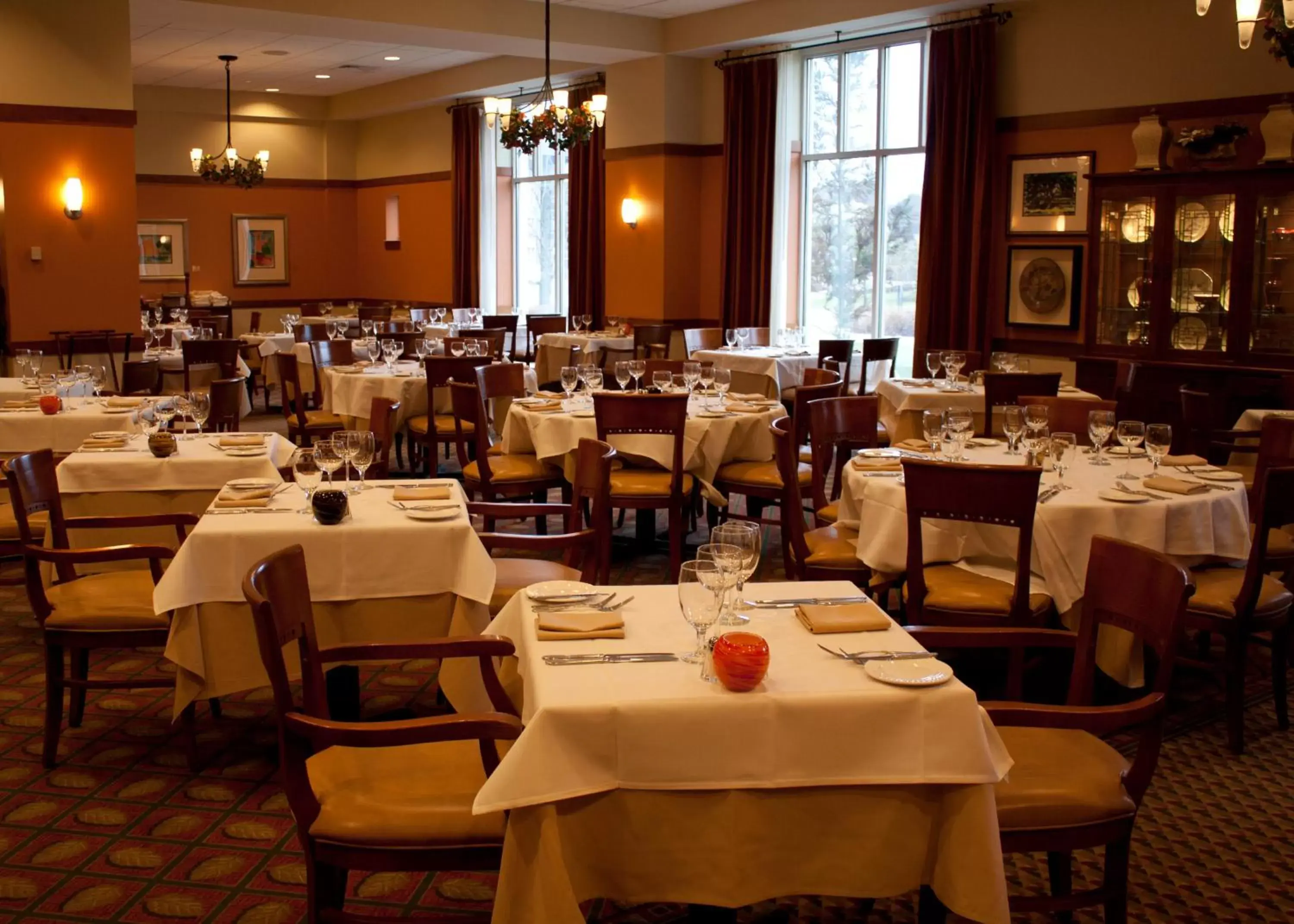 Restaurant/Places to Eat in The Inn at Virginia Tech - On Campus