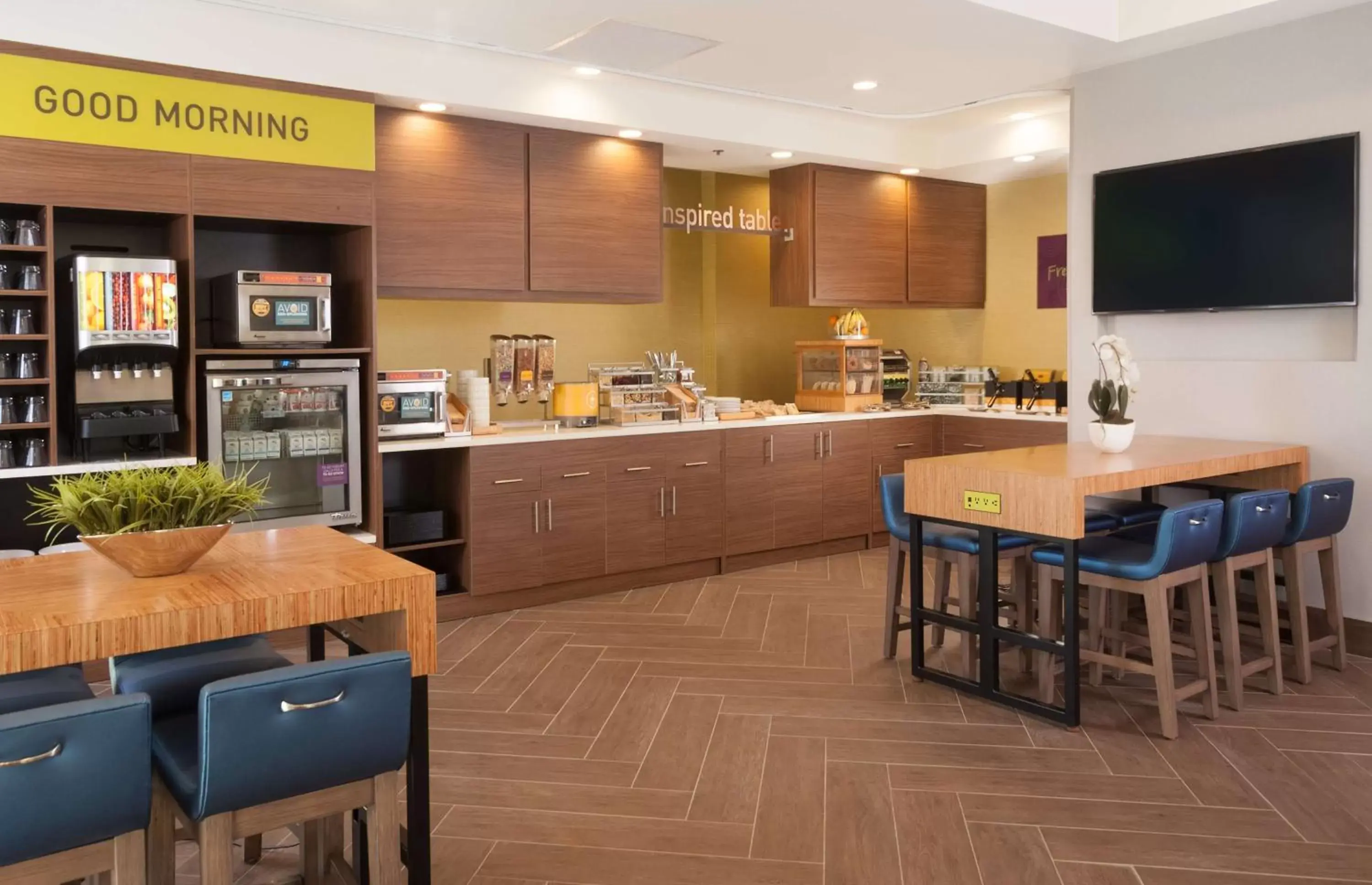 Dining area, Restaurant/Places to Eat in Home2 Suites By Hilton Atlanta Perimeter Center