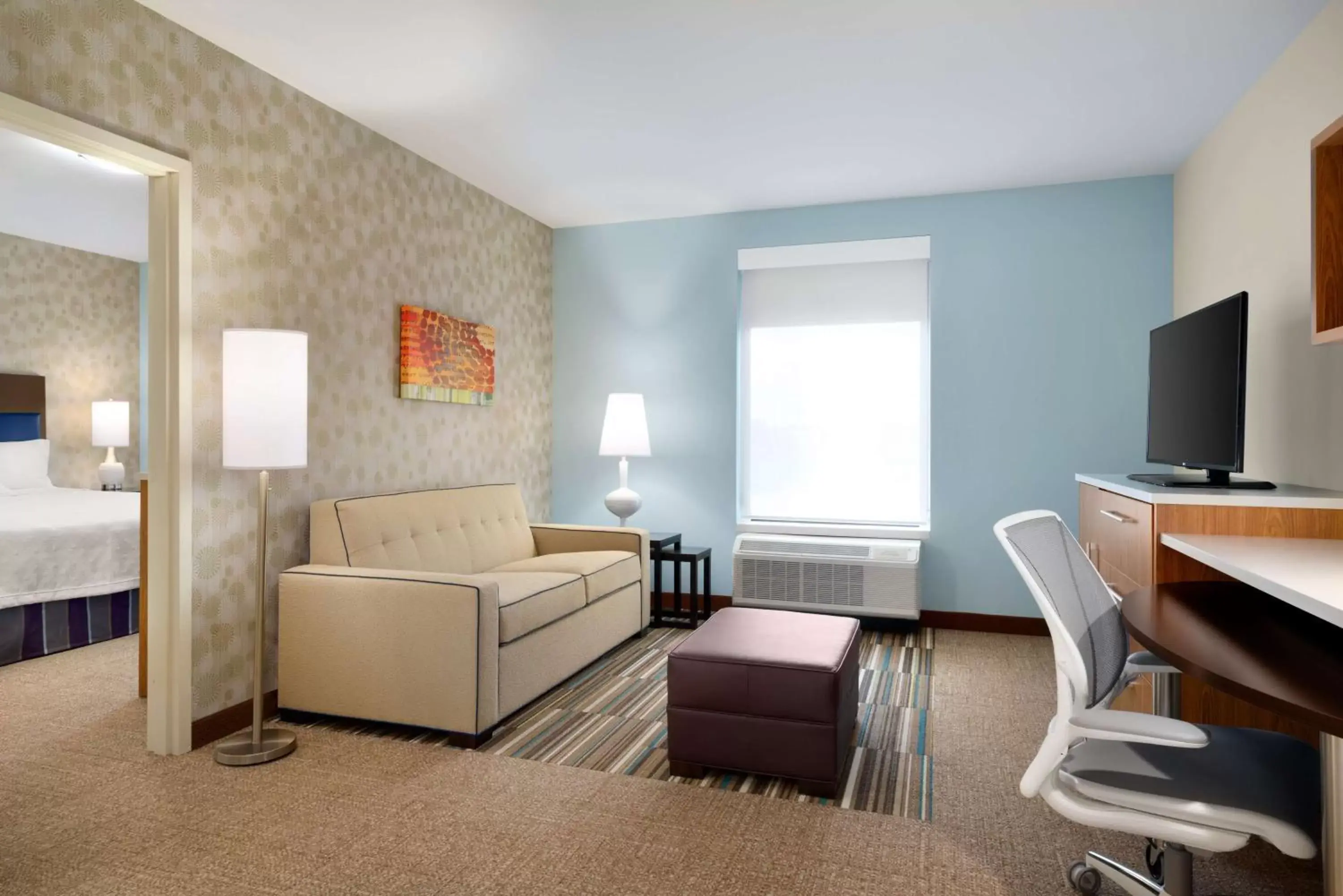 Bedroom, TV/Entertainment Center in Home2 Suites By Hilton Joliet Plainfield
