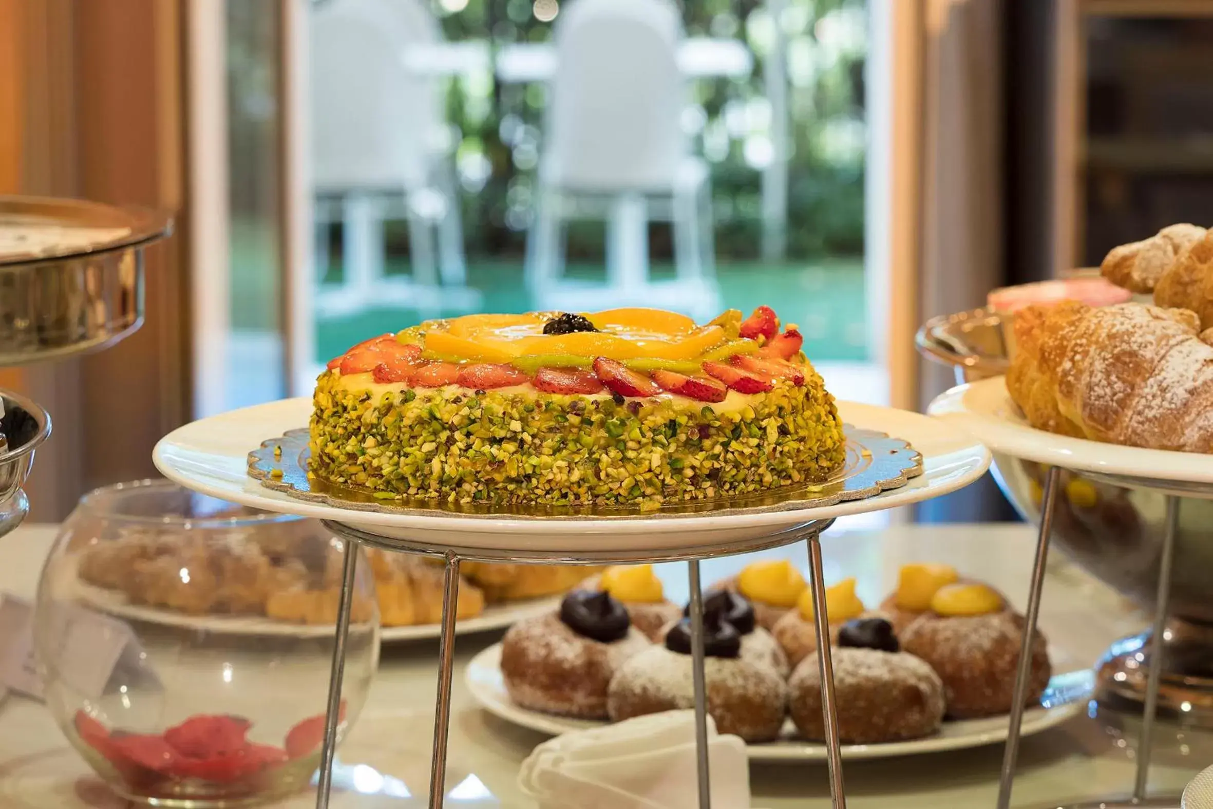 Breakfast, Food in Romano Palace Luxury Hotel