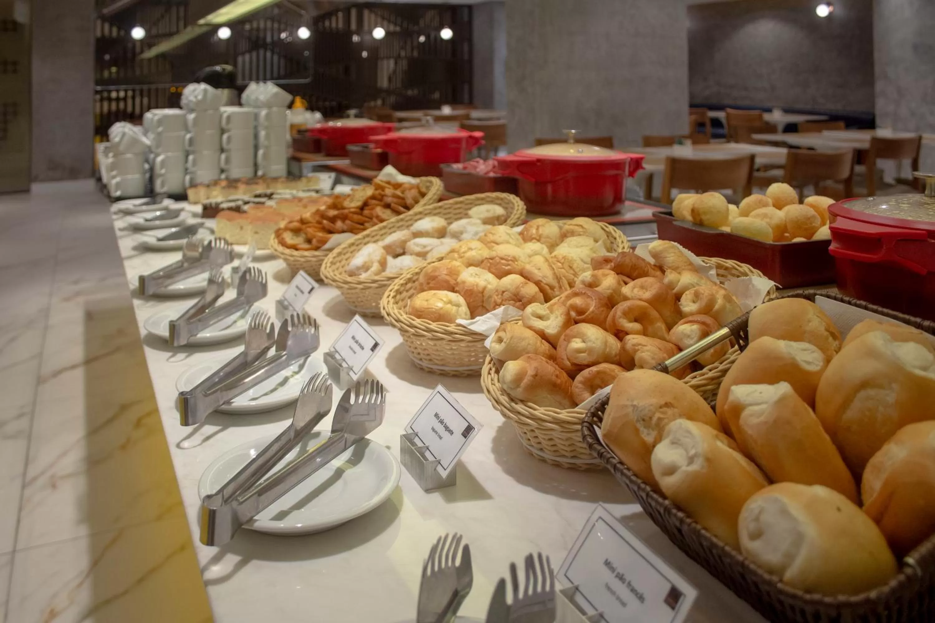 Restaurant/places to eat in Lets Idea Brasília Hotel