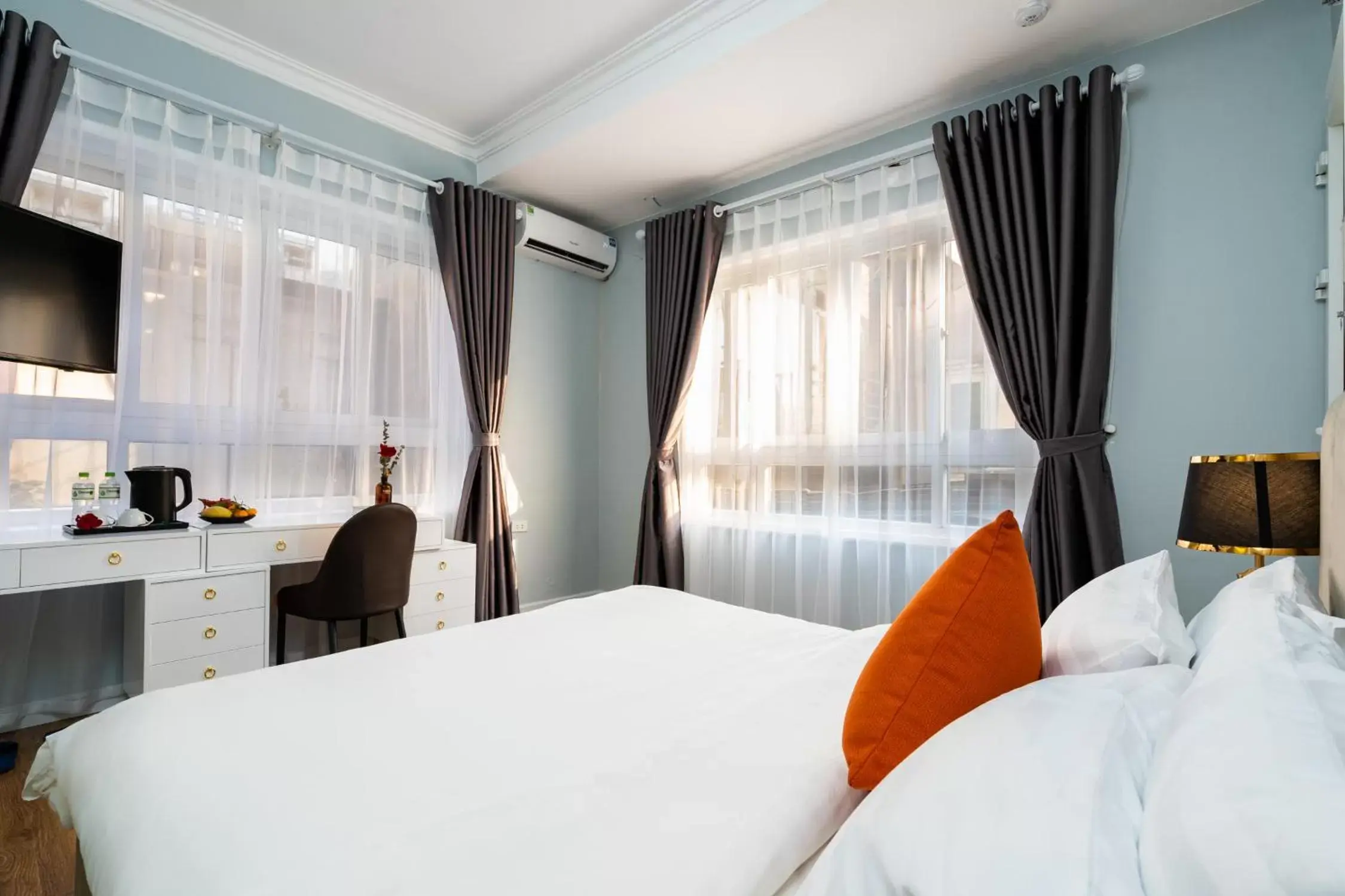 Bed in Hanoi Memory Legends Hotel Bed in Hanoi Memory Legends Hotel
