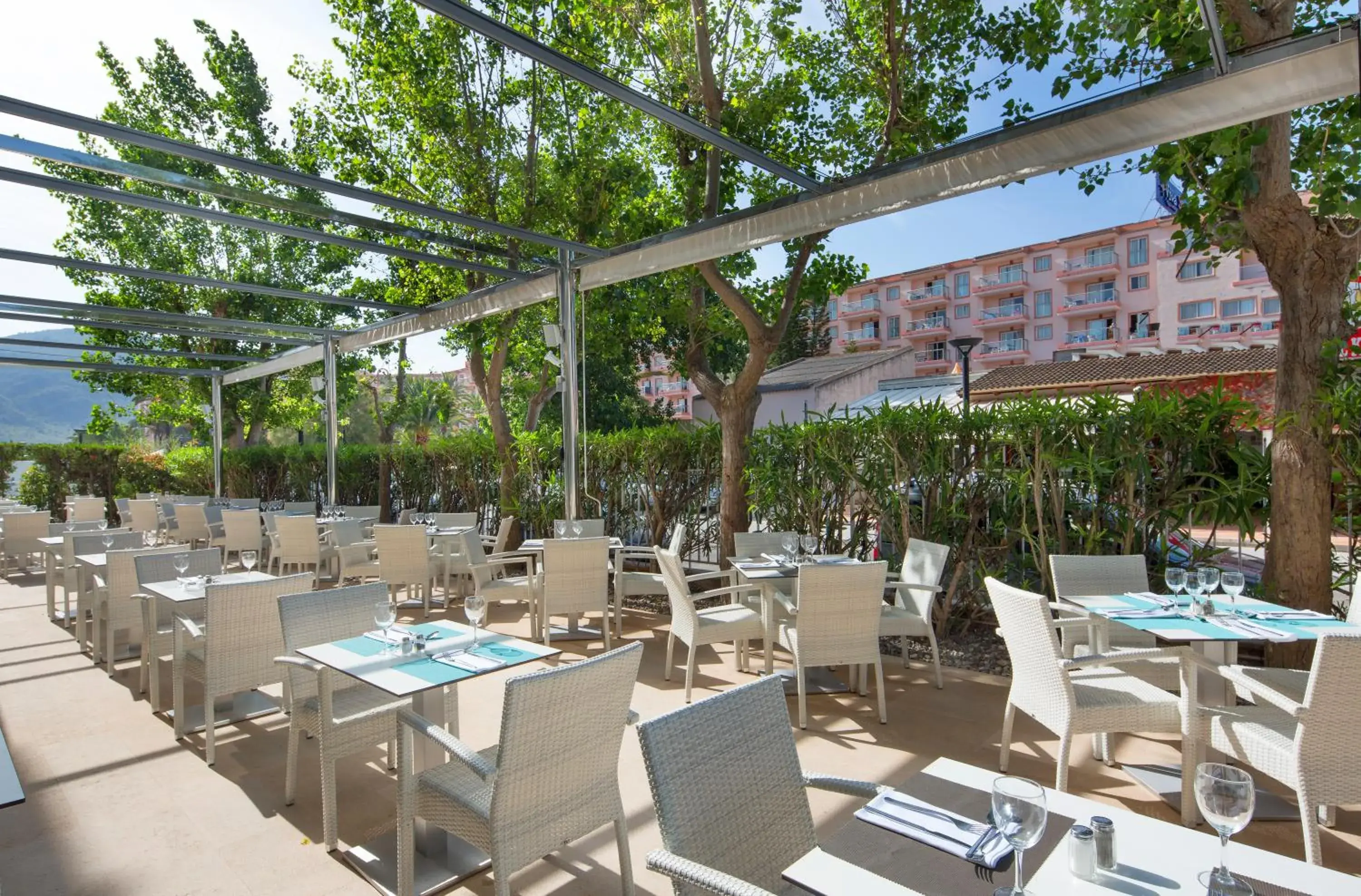 Patio, Restaurant/Places to Eat in JS Sol de Alcudia