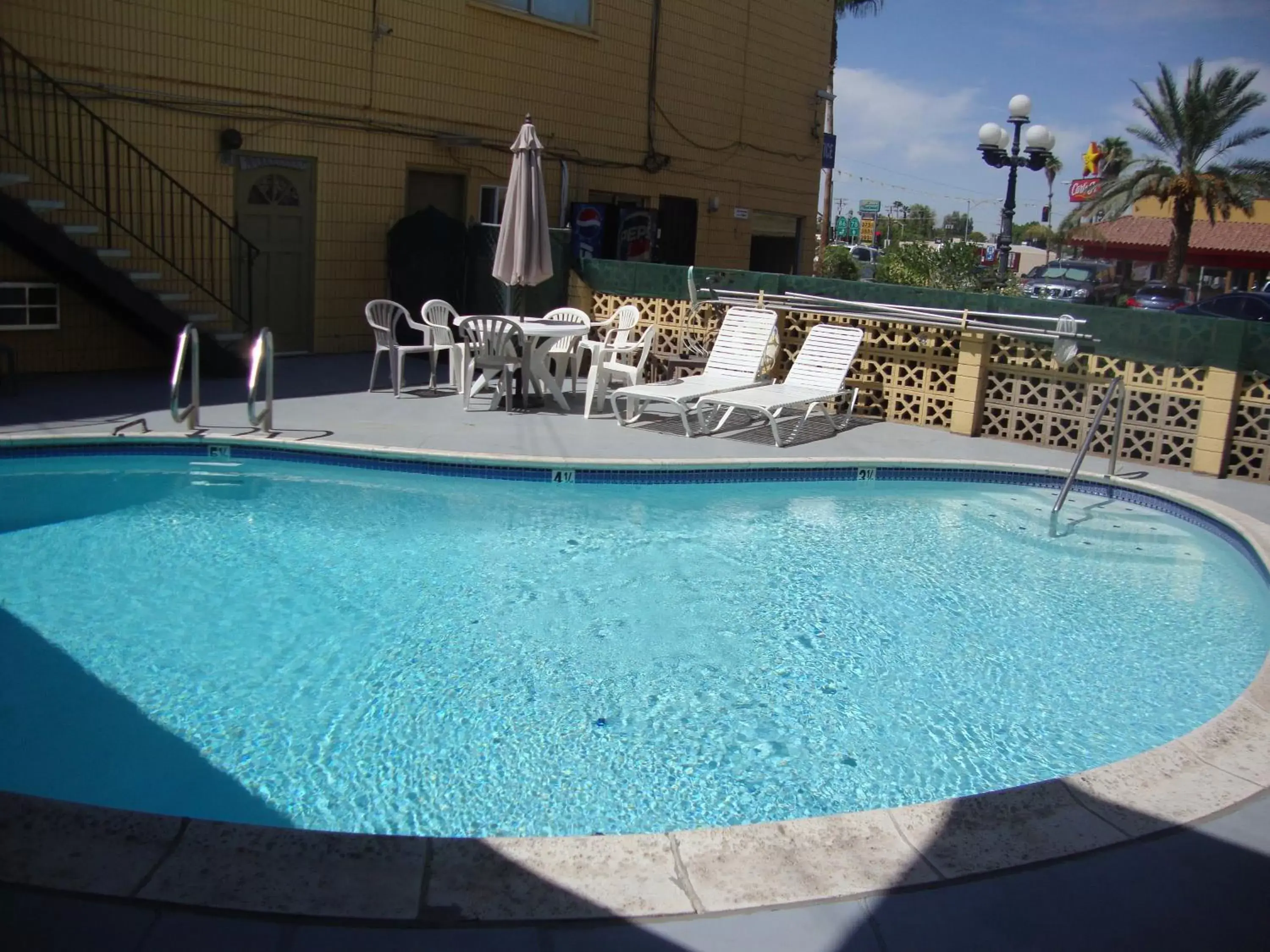 Swimming Pool in Townhouse Inn and Suites